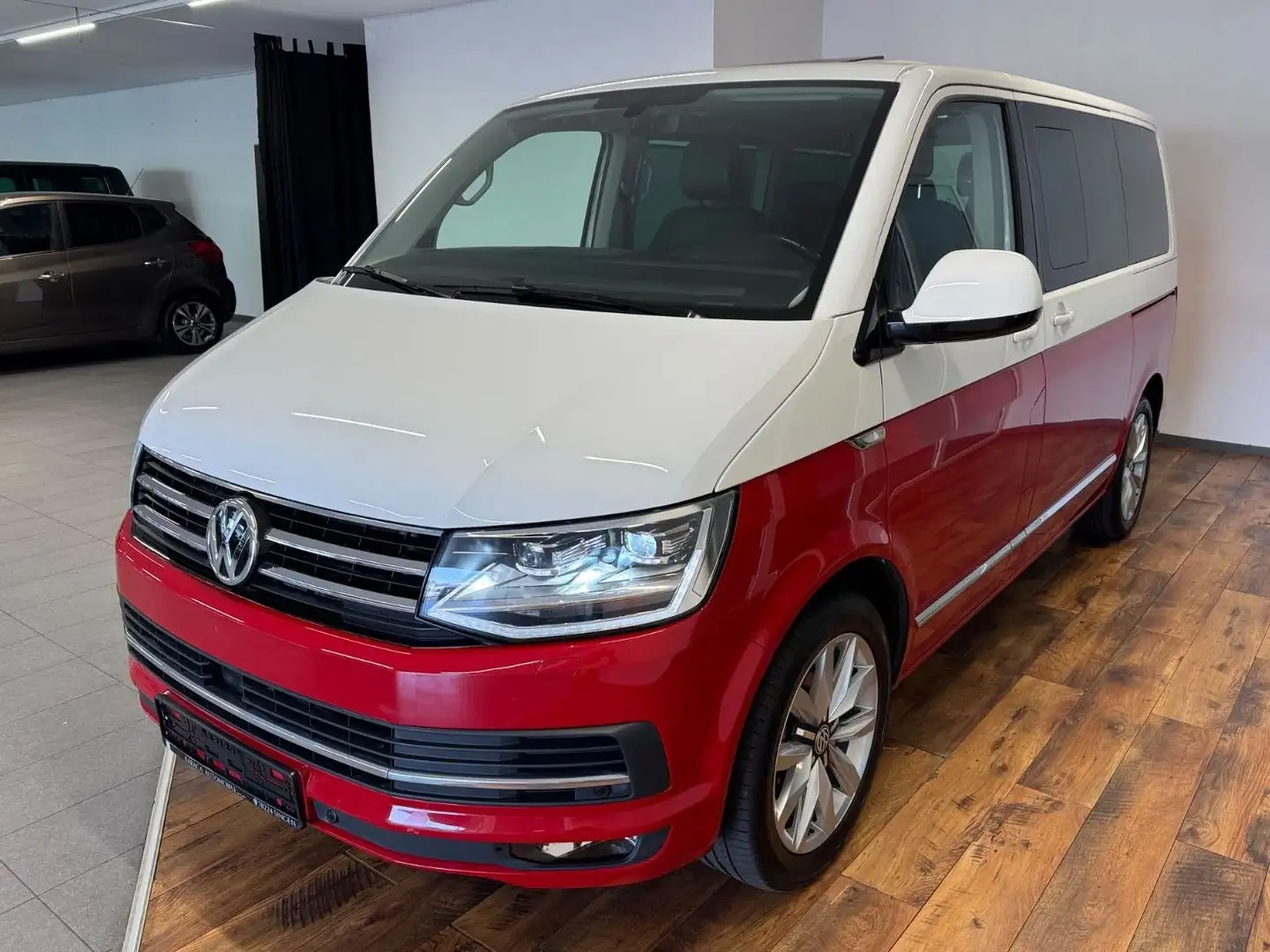 Volkswagen T6 Multivan .ACC.SD.KAM.STANDH.NAVI.MOTOR 39.TKM Rojo - 1