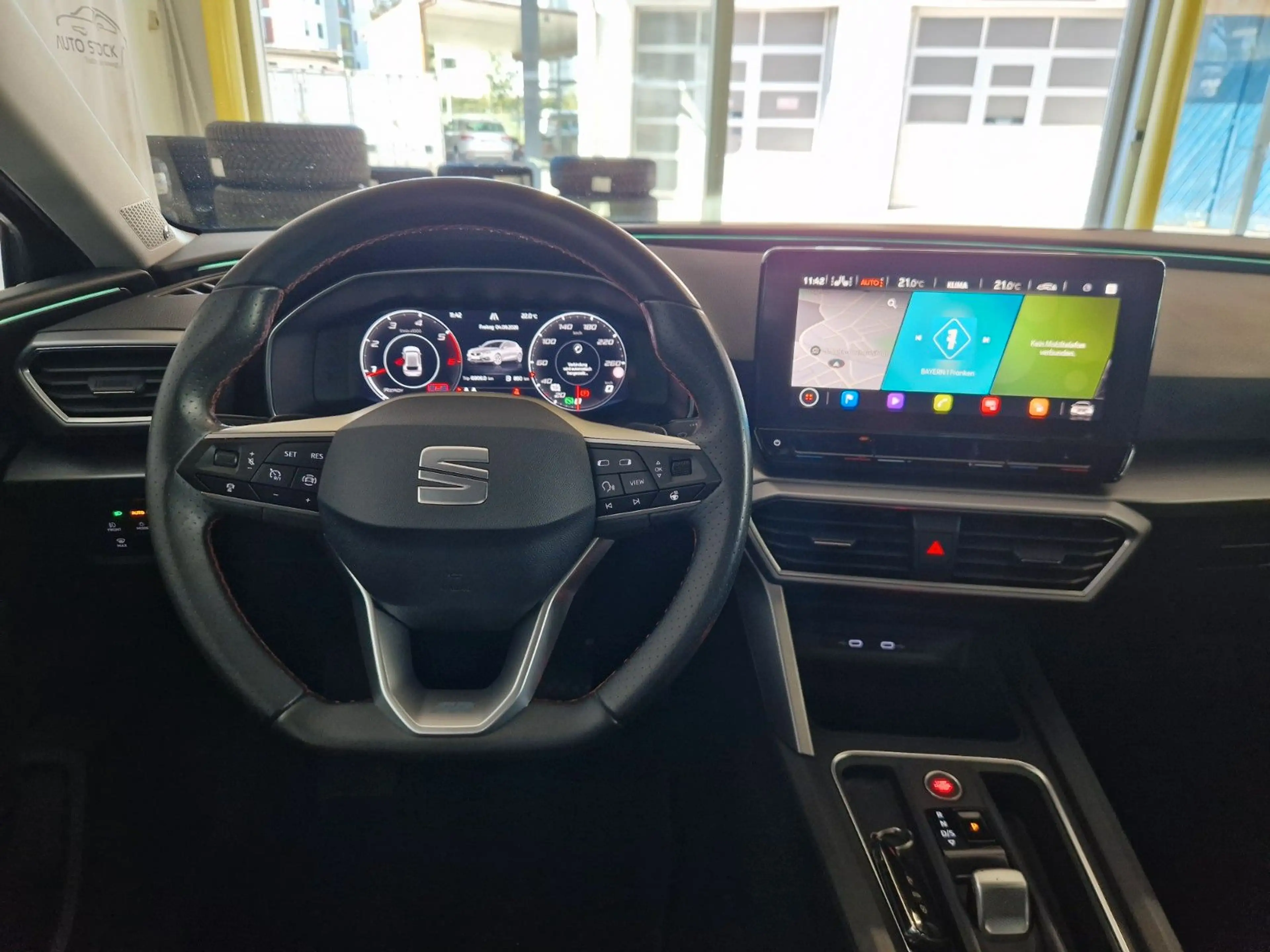 SEAT Leon FR 2.0 TDI DSG Navi LED ACC PDC SH beats — photo 11