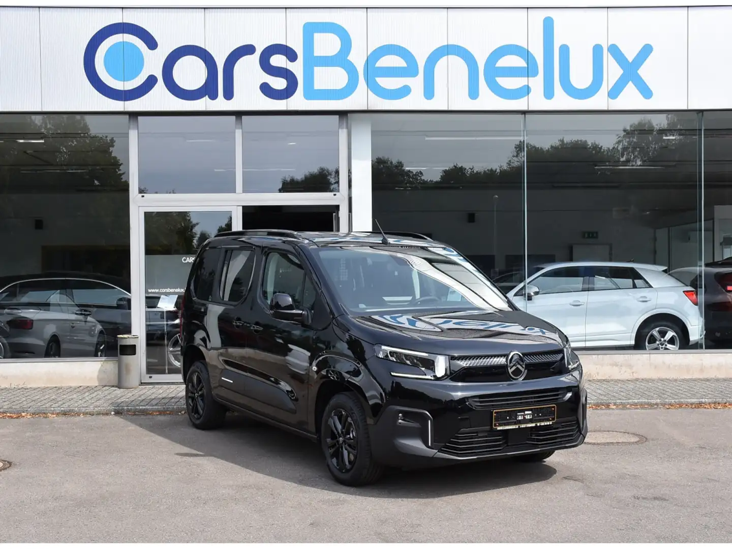 Citroen Berlingo 1.5 BlueHDI 130 EAT8 5 Pl. REGUL SMARTPHONE LED NE Noir - 1