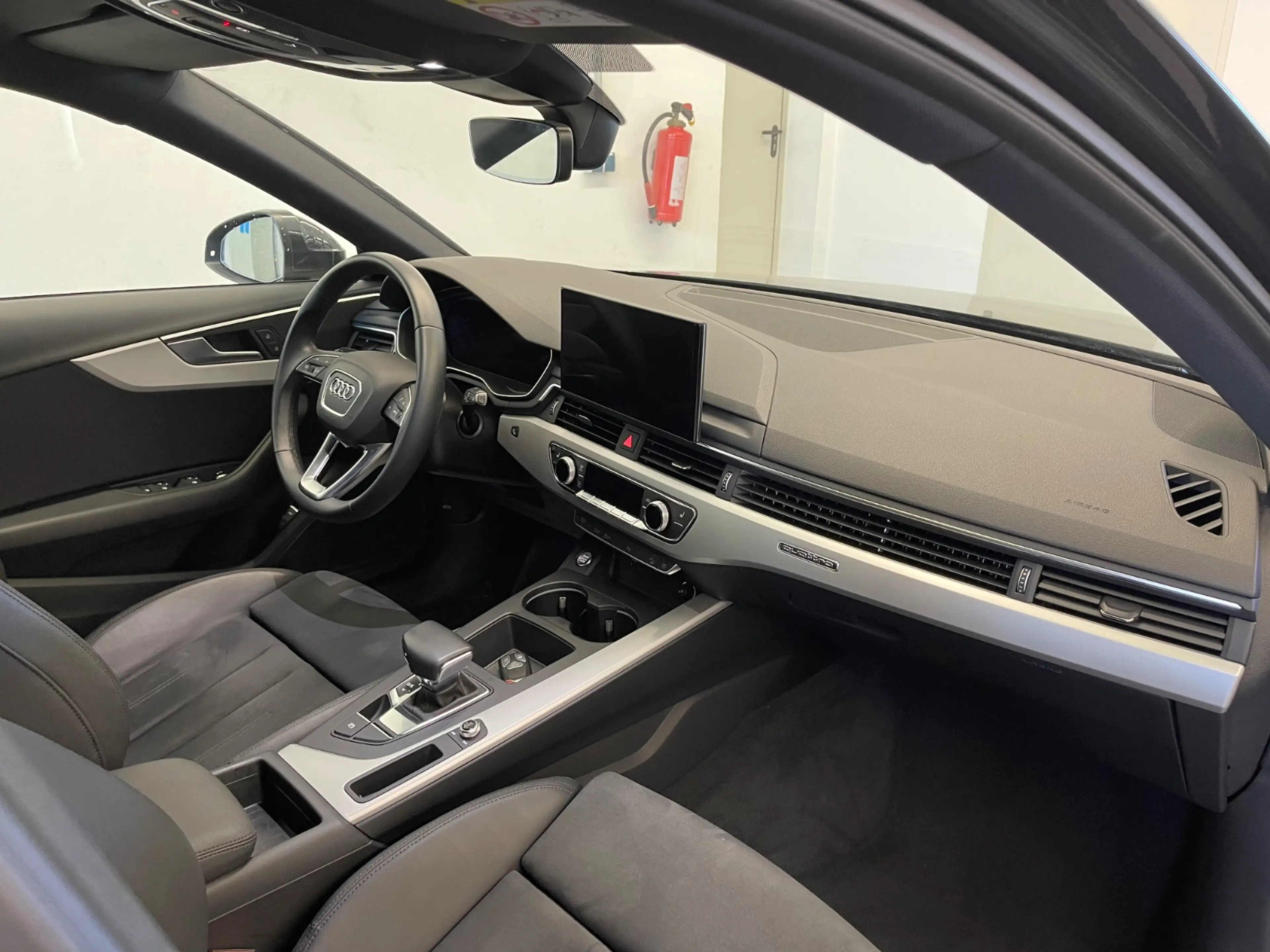Audi A4 allroad quattro 40 TDI LED*NAVI*ACC*AHK* — photo 10