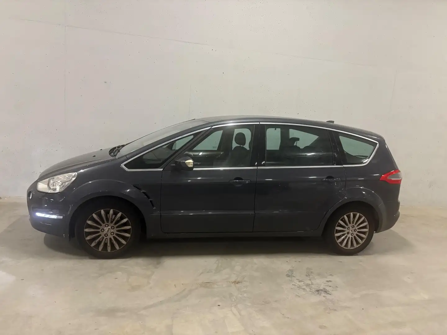 Ford S-Max 2.0 EcoBoost Titanium Automaat Pano Navi Grigio - 2