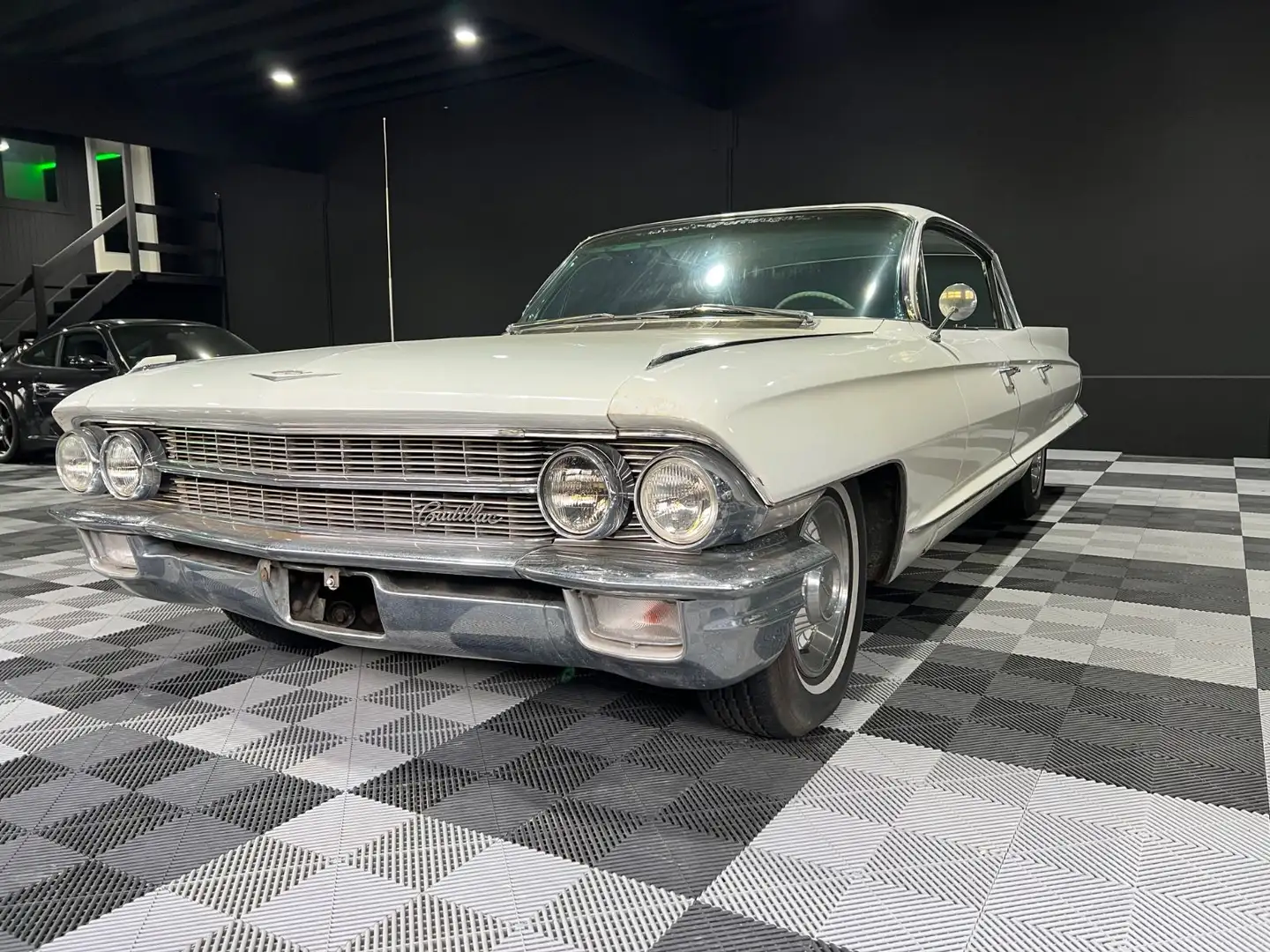 Cadillac Deville Fleetwood Sedan 6.4 Oldtimer H-Zulassung Weiß - 1