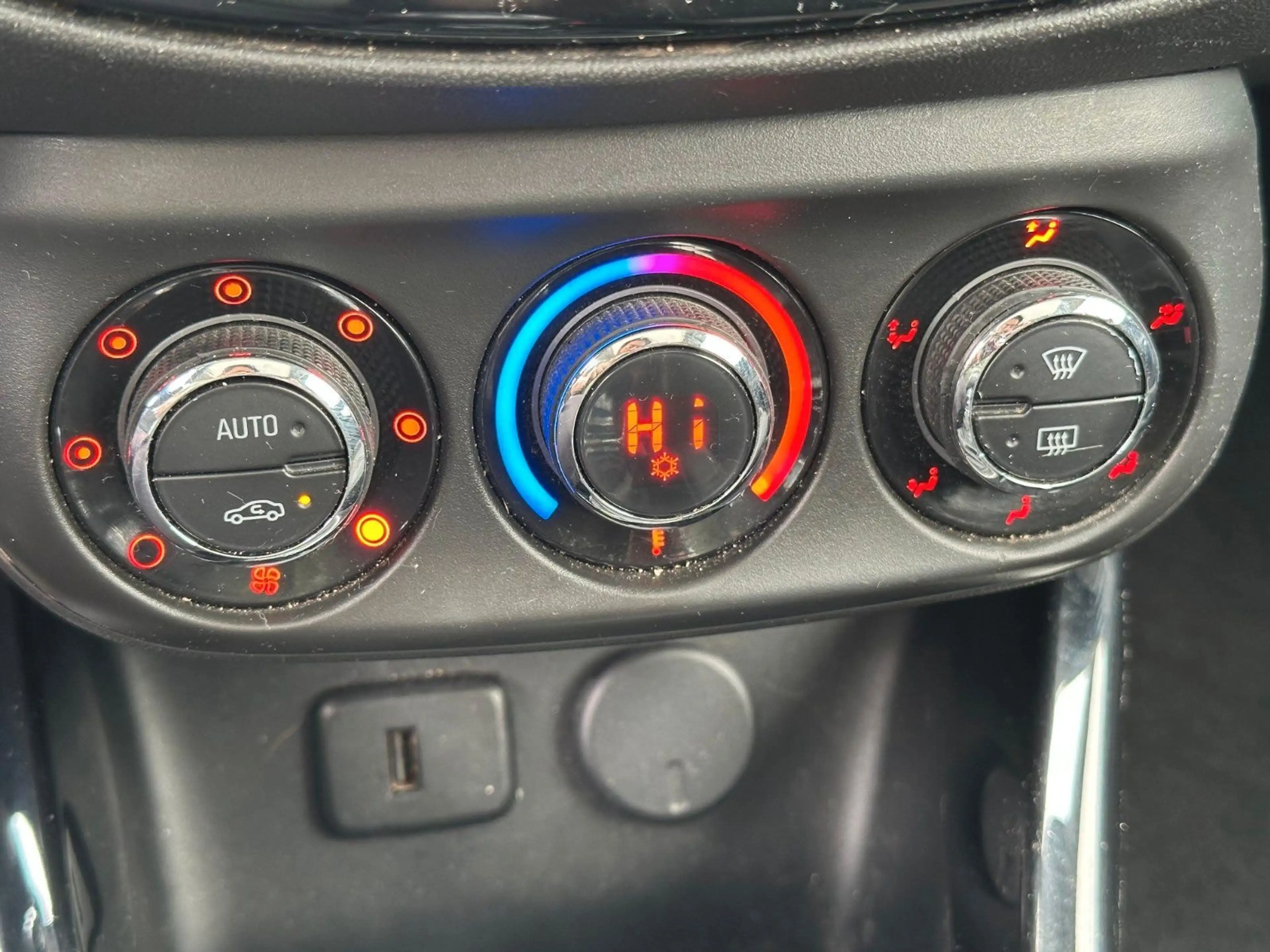 Opel Adam Adam Glam PANO. PDC. CARPLAY. KLIMA — photo 13