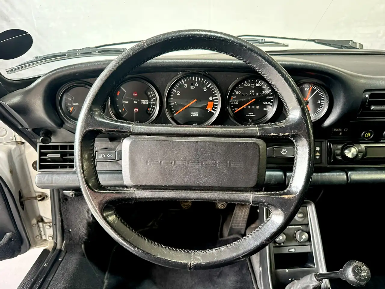 Porsche 911 Carrera 3.2 231ch BVM5 G50, foto 10
