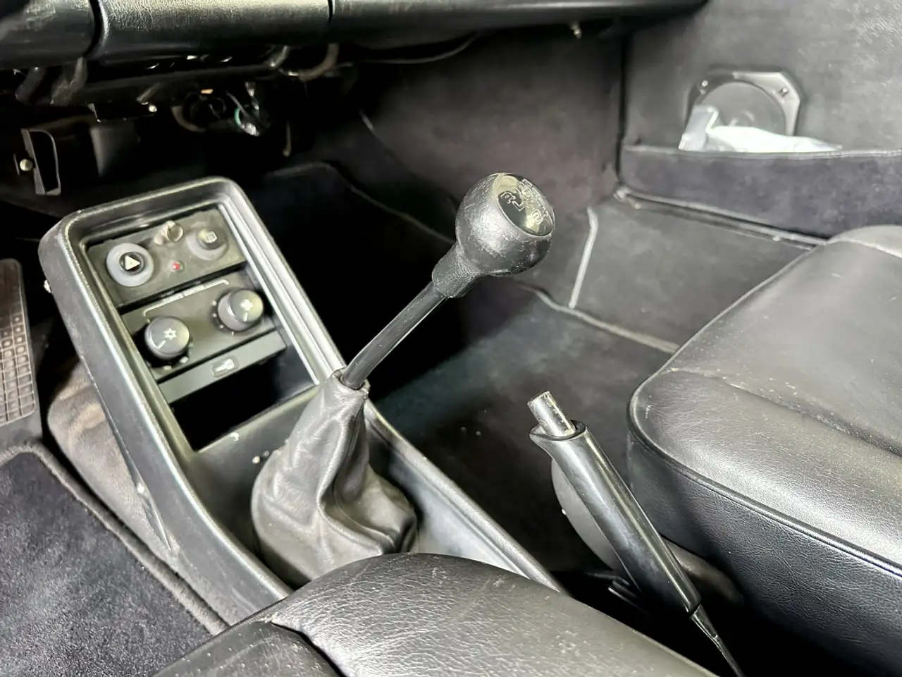 Porsche 911 Carrera 3.2 231ch BVM5 G50, foto 2