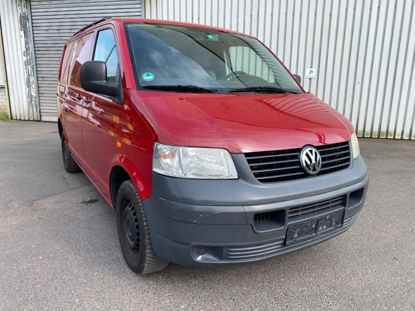 Volkswagen T5  Klima & Scheckheftgepflegt Rot - 1