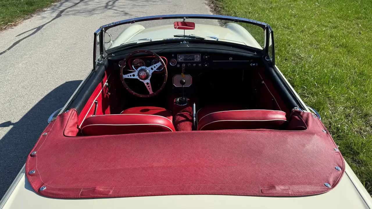MG MGB Roadster/Cabrio, foto 1