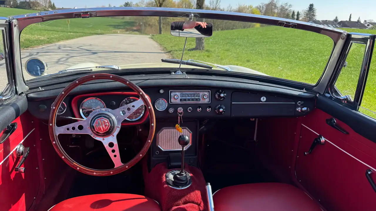MG MGB Roadster/Cabrio, foto 2