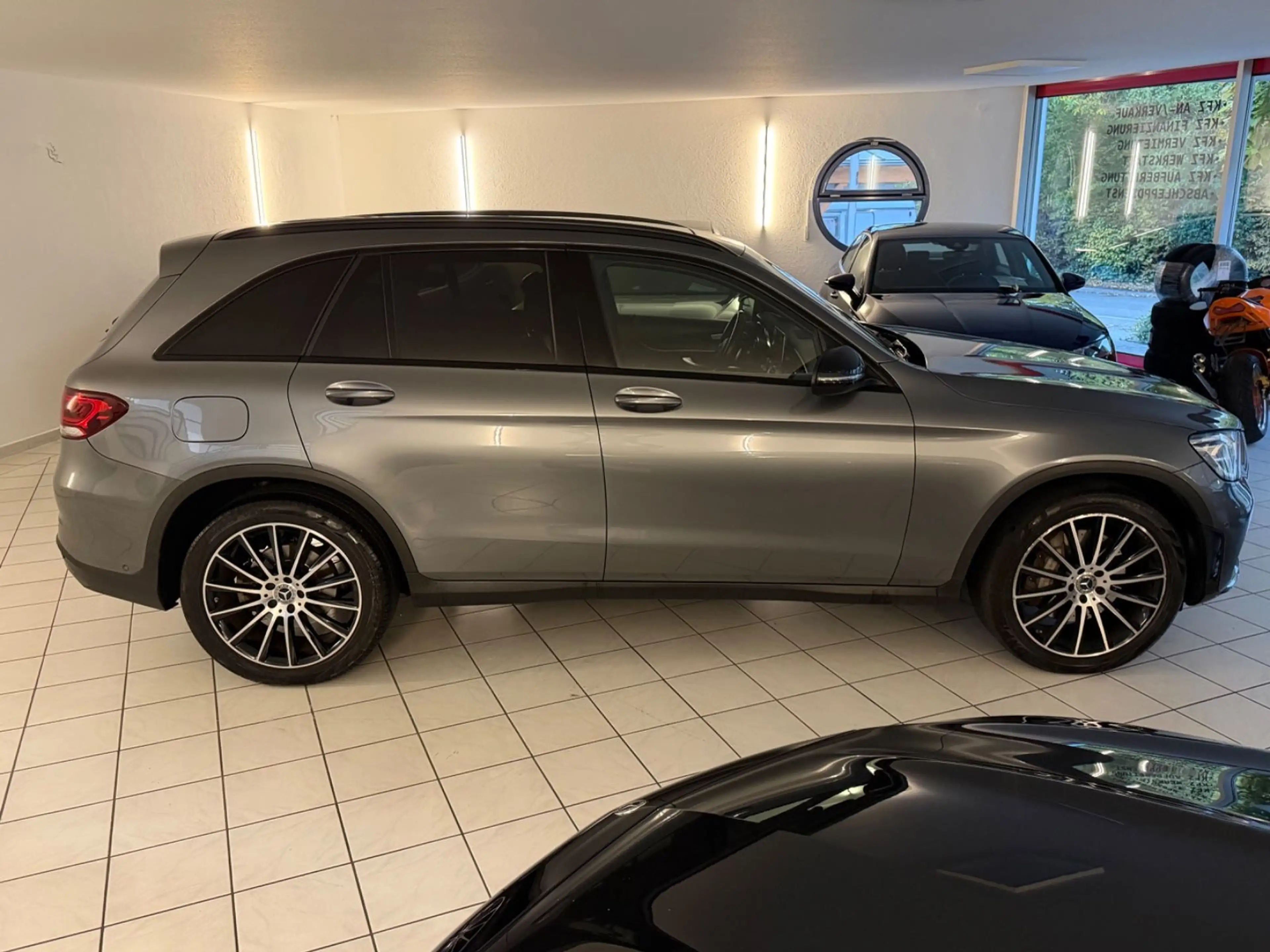 Mercedes-Benz GLC 220 GLC220d 4Matic,AMG-Line,Pano,Ahk,Led,8x-Fach — photo 8