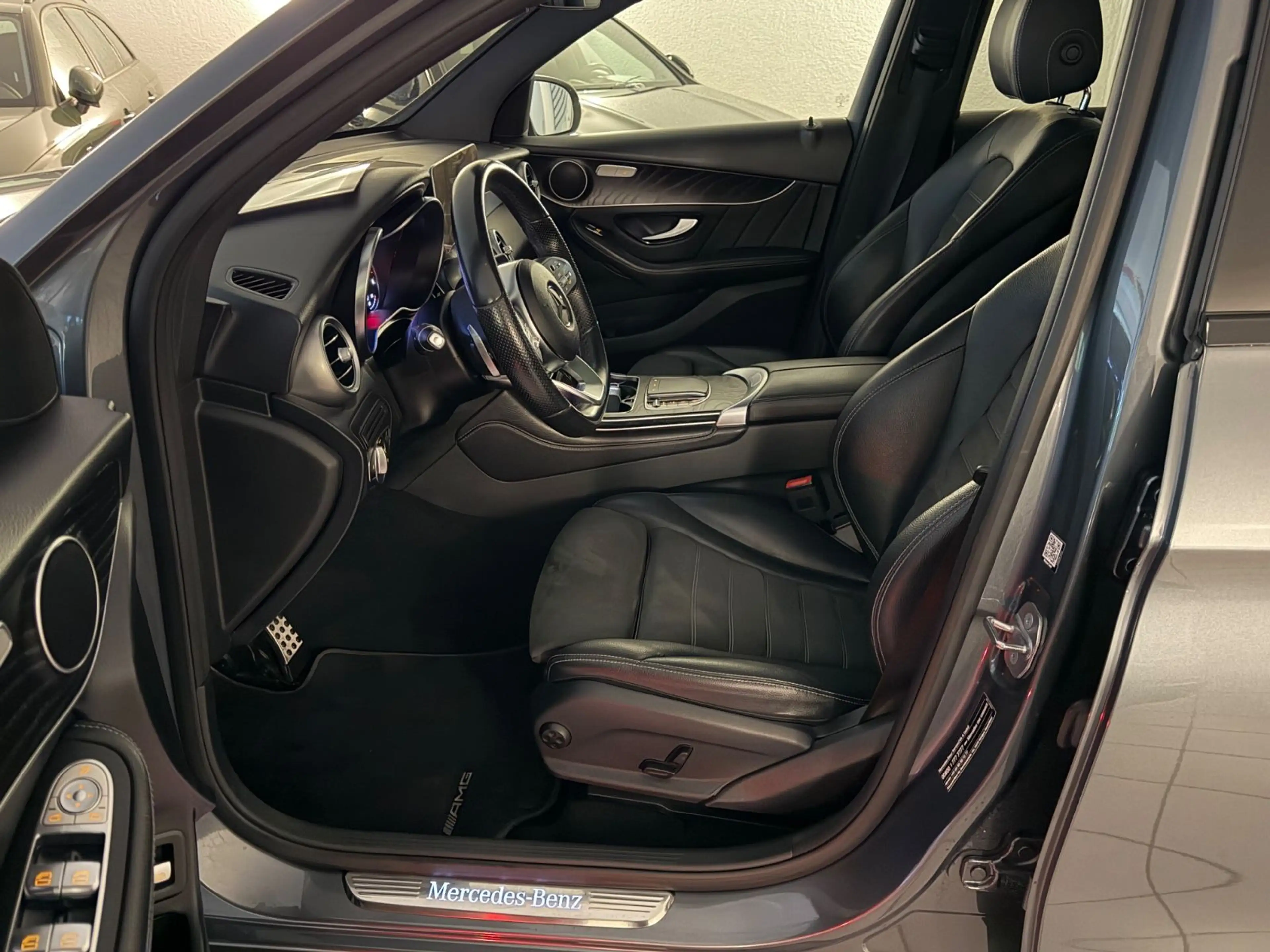 Mercedes-Benz GLC 220 GLC220d 4Matic,AMG-Line,Pano,Ahk,Led,8x-Fach — photo 9