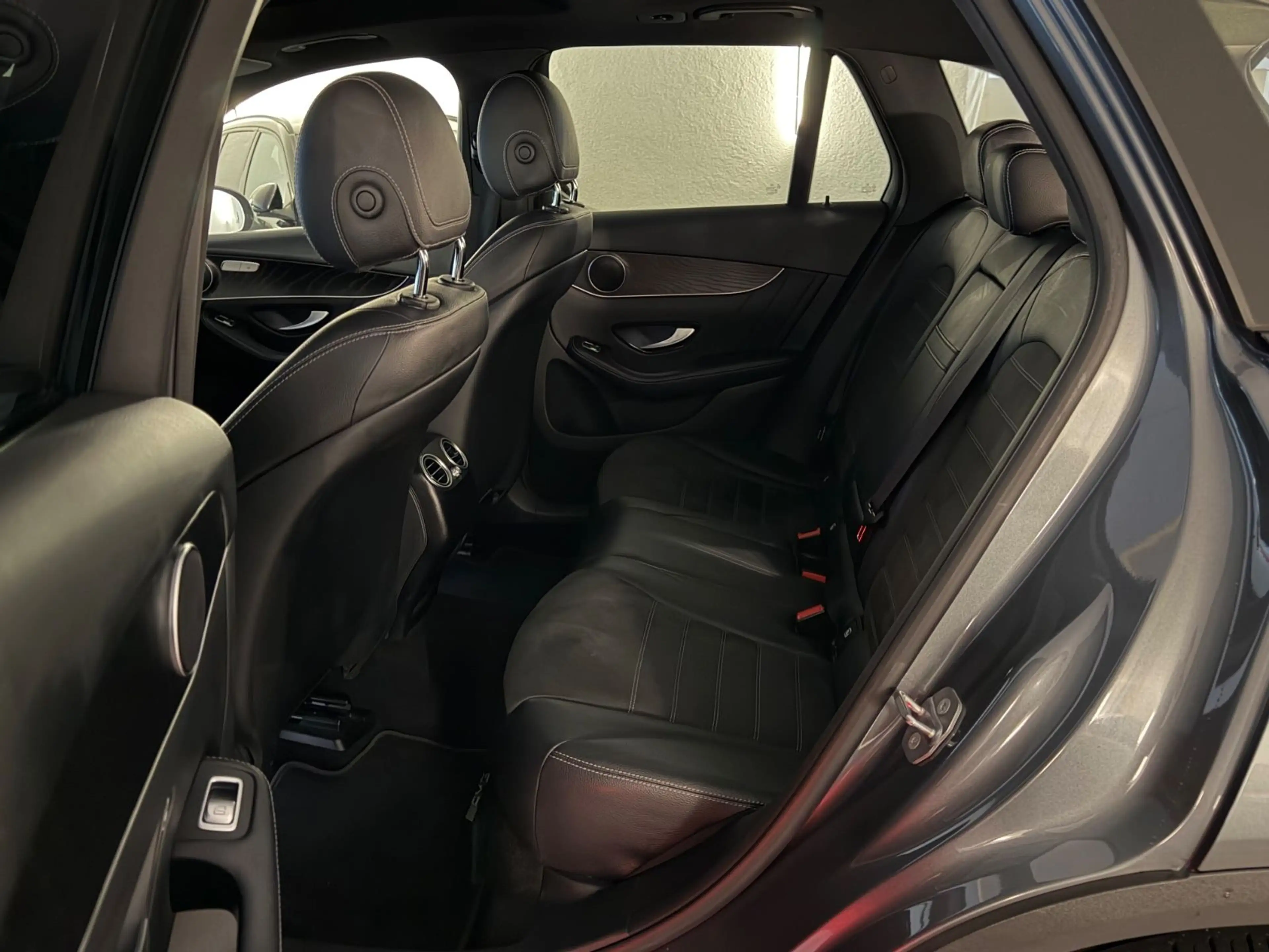 Mercedes-Benz GLC 220 GLC220d 4Matic,AMG-Line,Pano,Ahk,Led,8x-Fach — photo 14