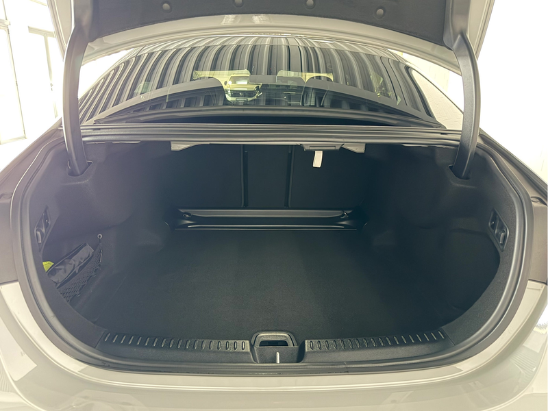 Mercedes-Benz E 220 d AMG Line*Superscreen*Pano*AHK*Night* — photo 7