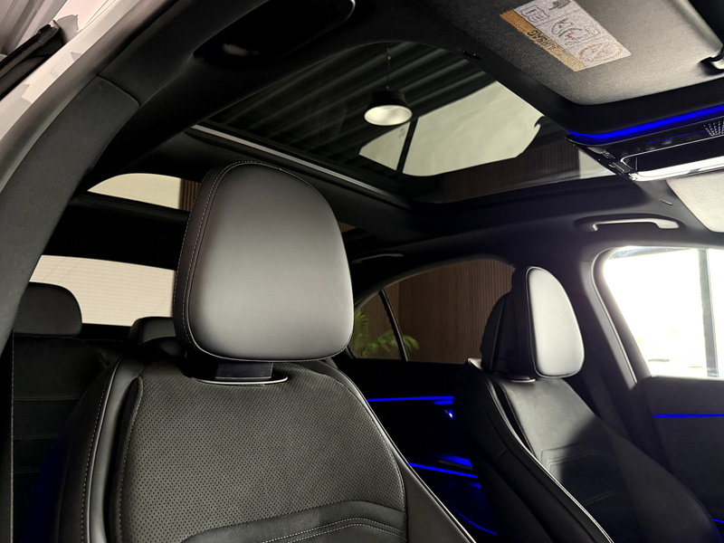 Mercedes-Benz E 220 d AMG Line*Superscreen*Pano*AHK*Night* — photo 15
