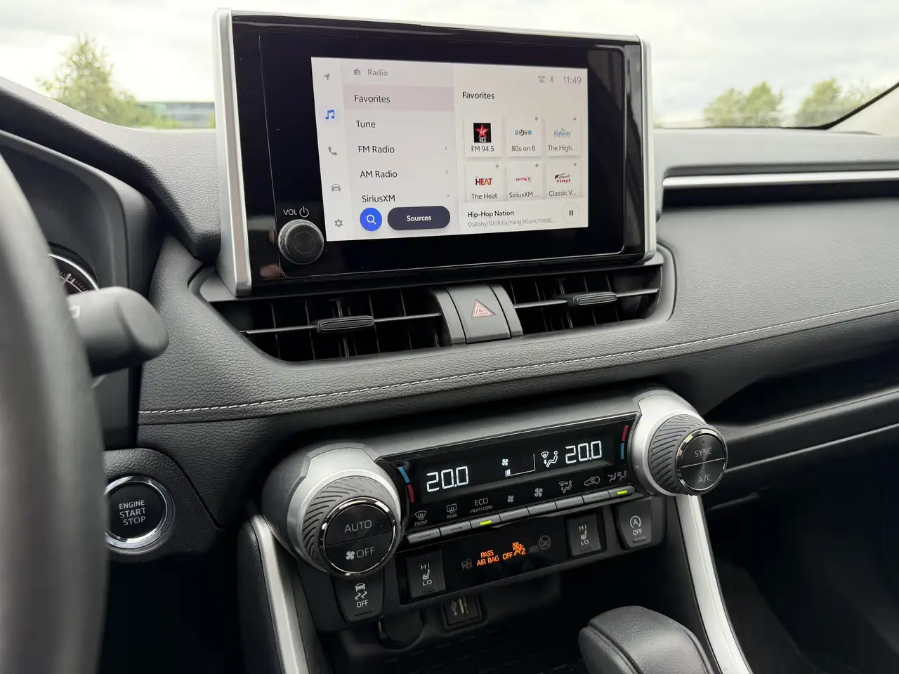 Toyota RAV 4 снимка Toyota RAV 4