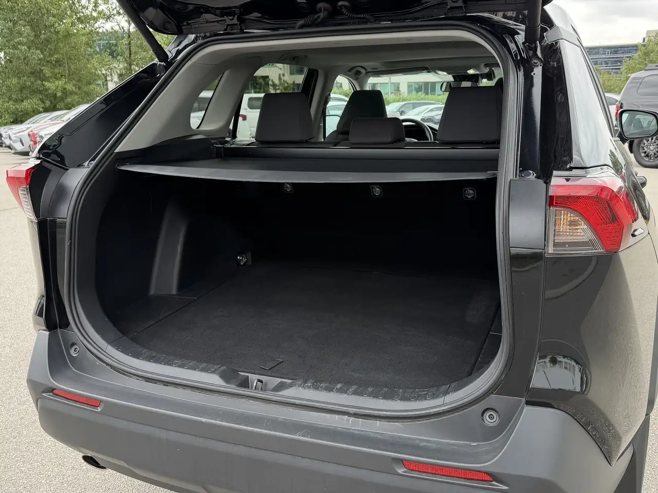 Toyota RAV 4 снимка Toyota RAV 4