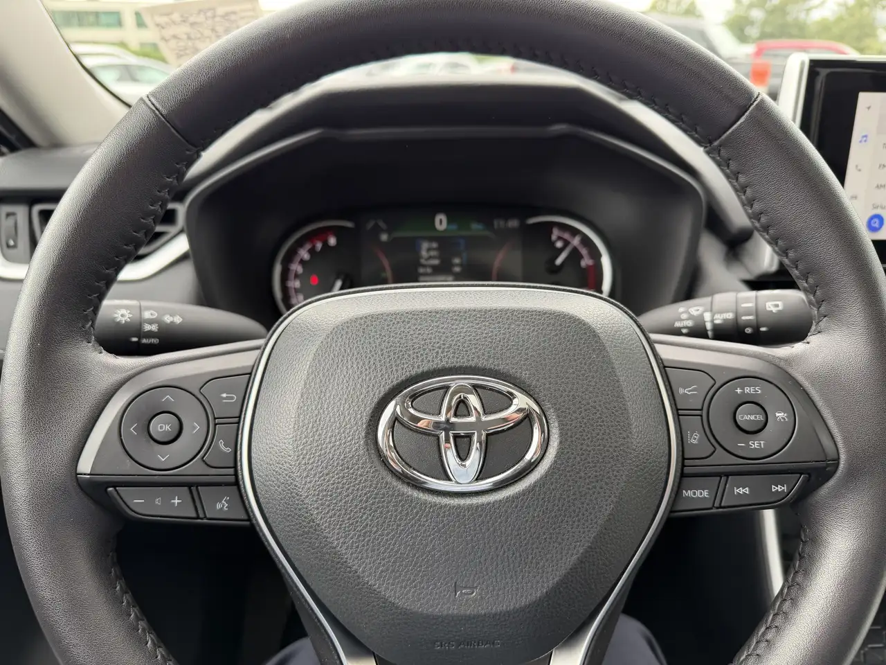 Toyota RAV 4 снимка Toyota RAV 4