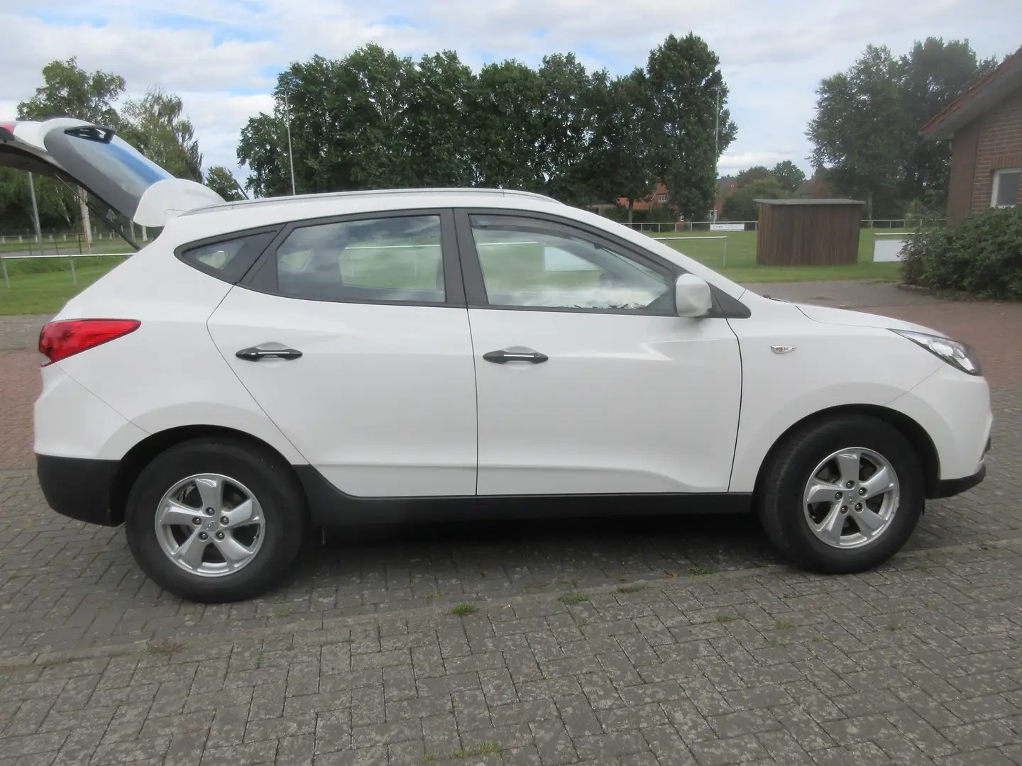 Hyundai iX35 ix35 1.6 2WD5 Star Edition Weiß - 2