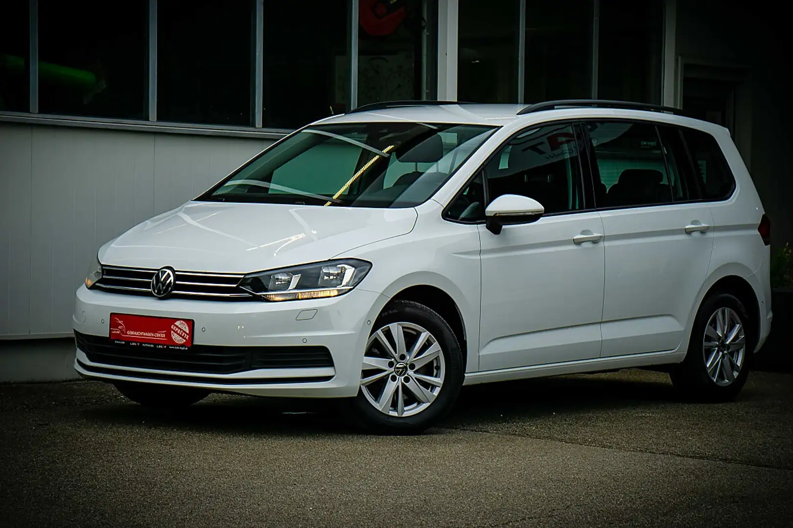 Volkswagen Touran Comfortline 2,0 TDI *NAVI*3-ZONEN* Weiß - 2