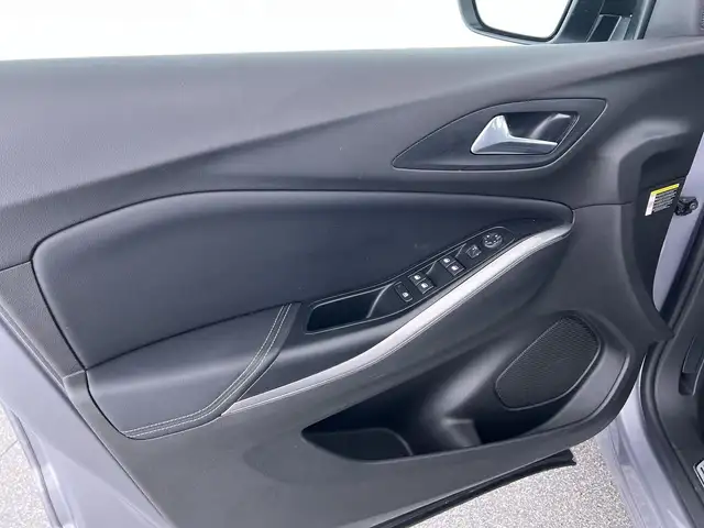 Opel Grandland view 11