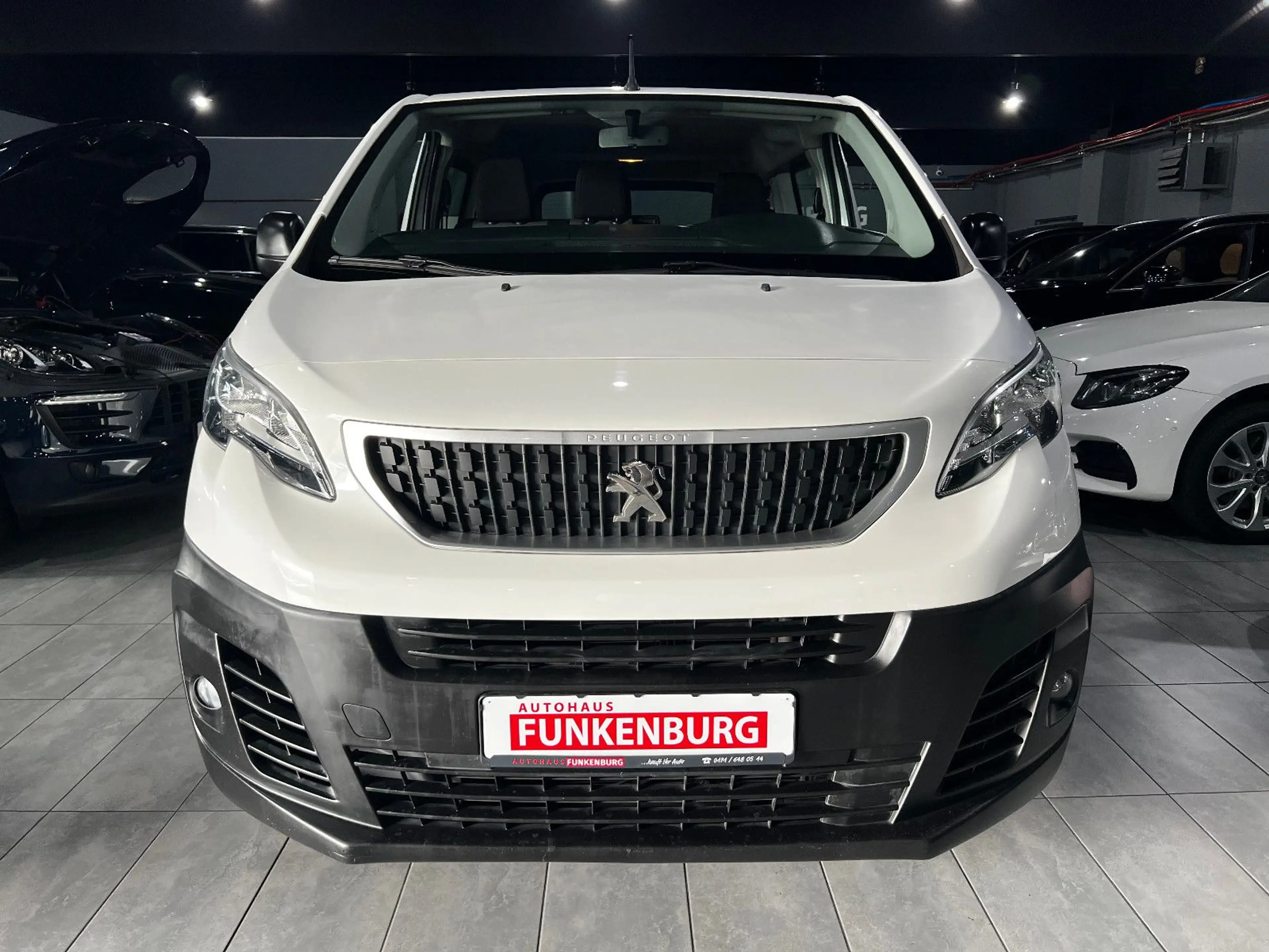 Peugeot Expert Traveller L2 9 SITZE/TEMPOMAT/PDC/KLIMA — photo 2