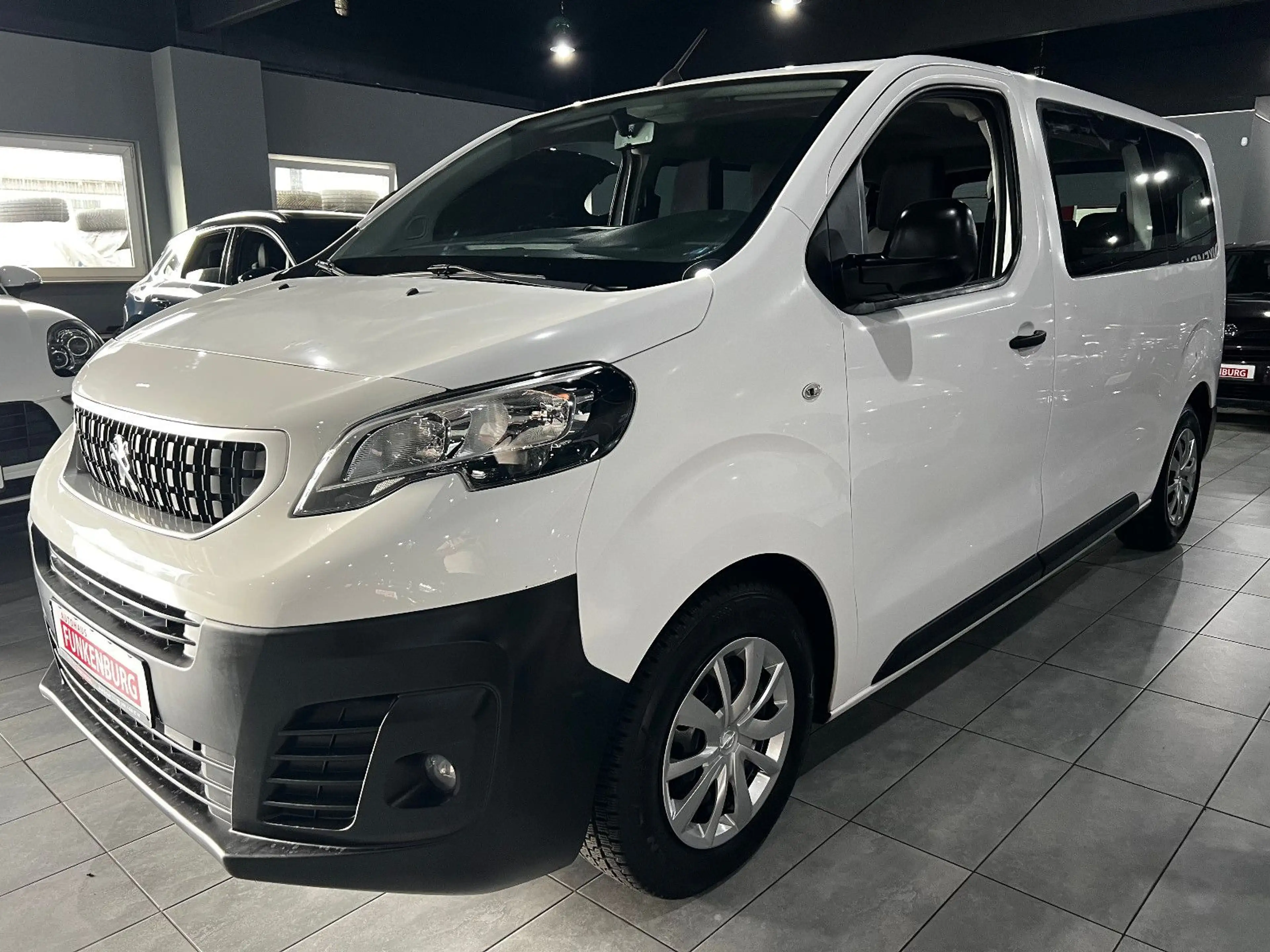 Peugeot Expert Traveller L2 9 SITZE/TEMPOMAT/PDC/KLIMA — photo 3
