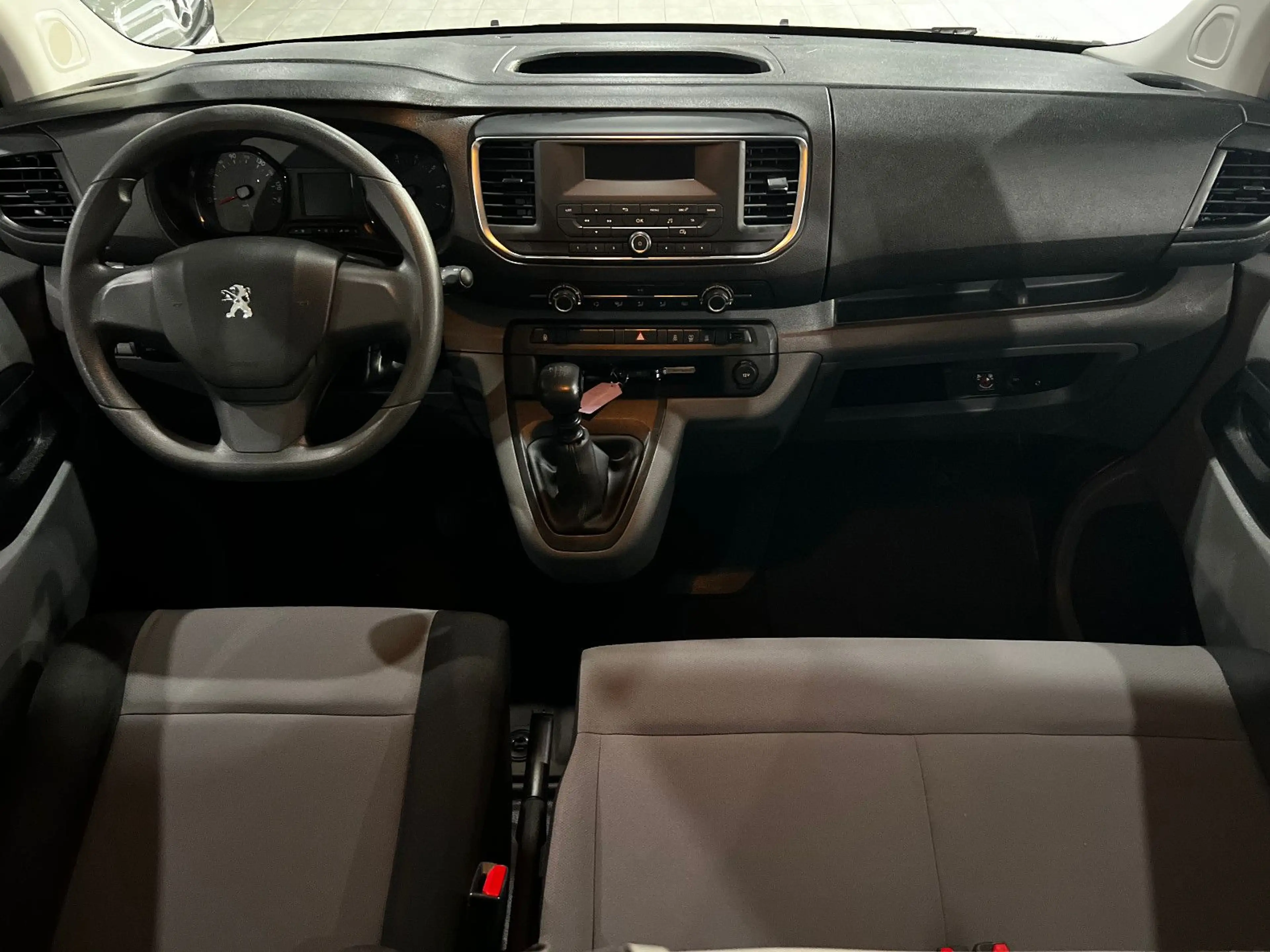 Peugeot Expert Traveller L2 9 SITZE/TEMPOMAT/PDC/KLIMA — photo 11