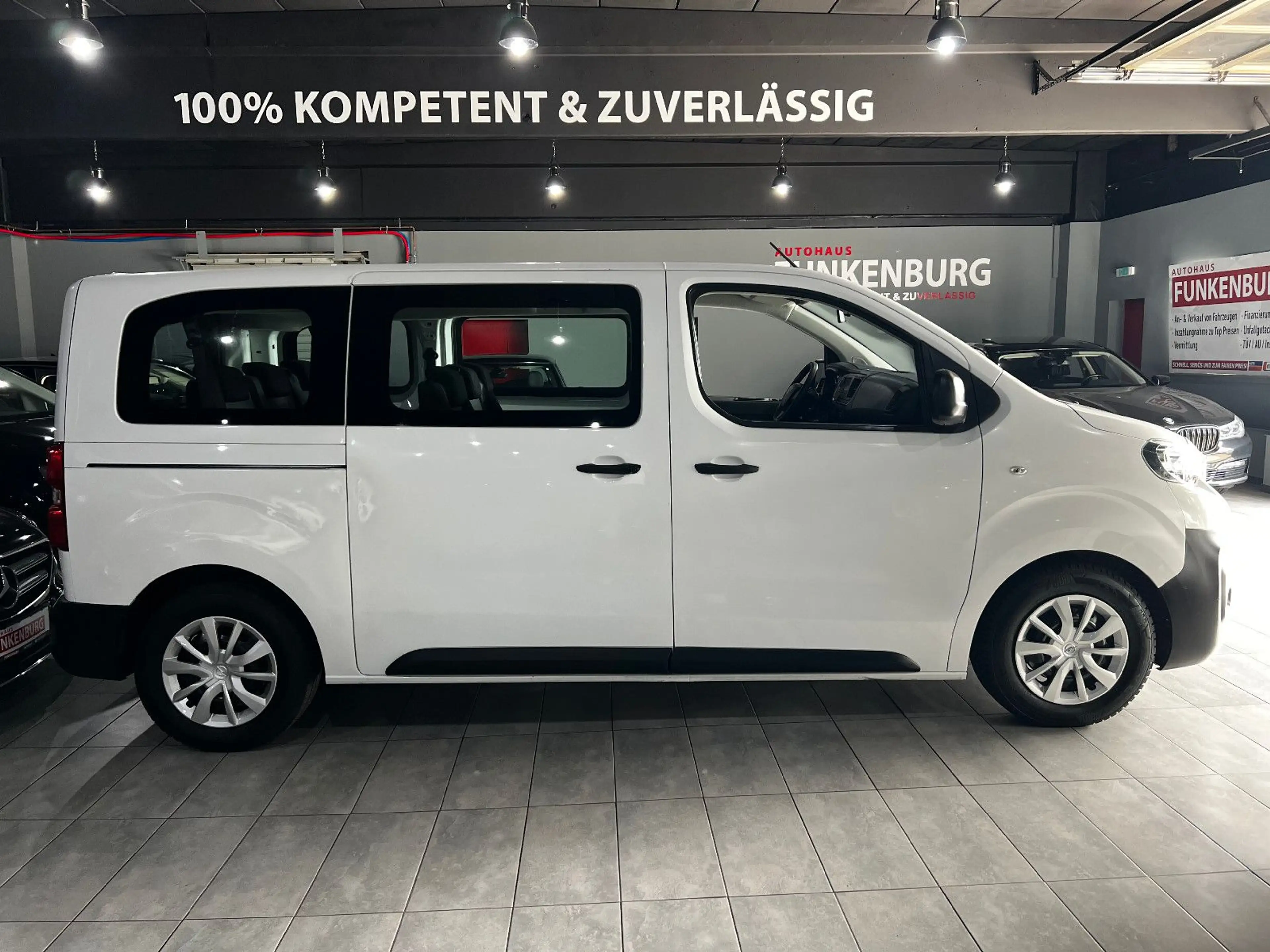 Peugeot Expert Traveller L2 9 SITZE/TEMPOMAT/PDC/KLIMA — photo 8