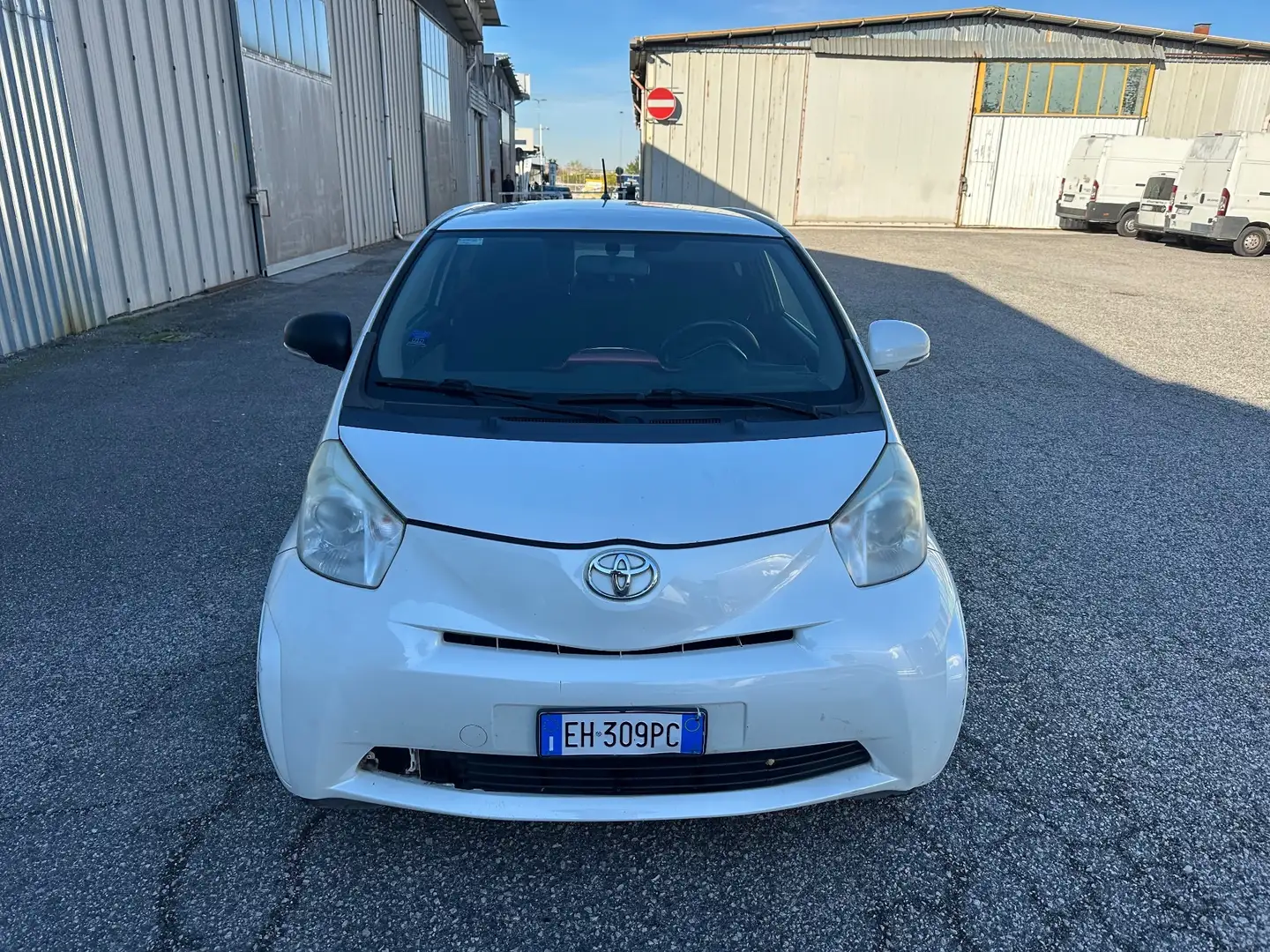 Toyota iQ iQ 1.0 CVT High km veri Bianco - 2