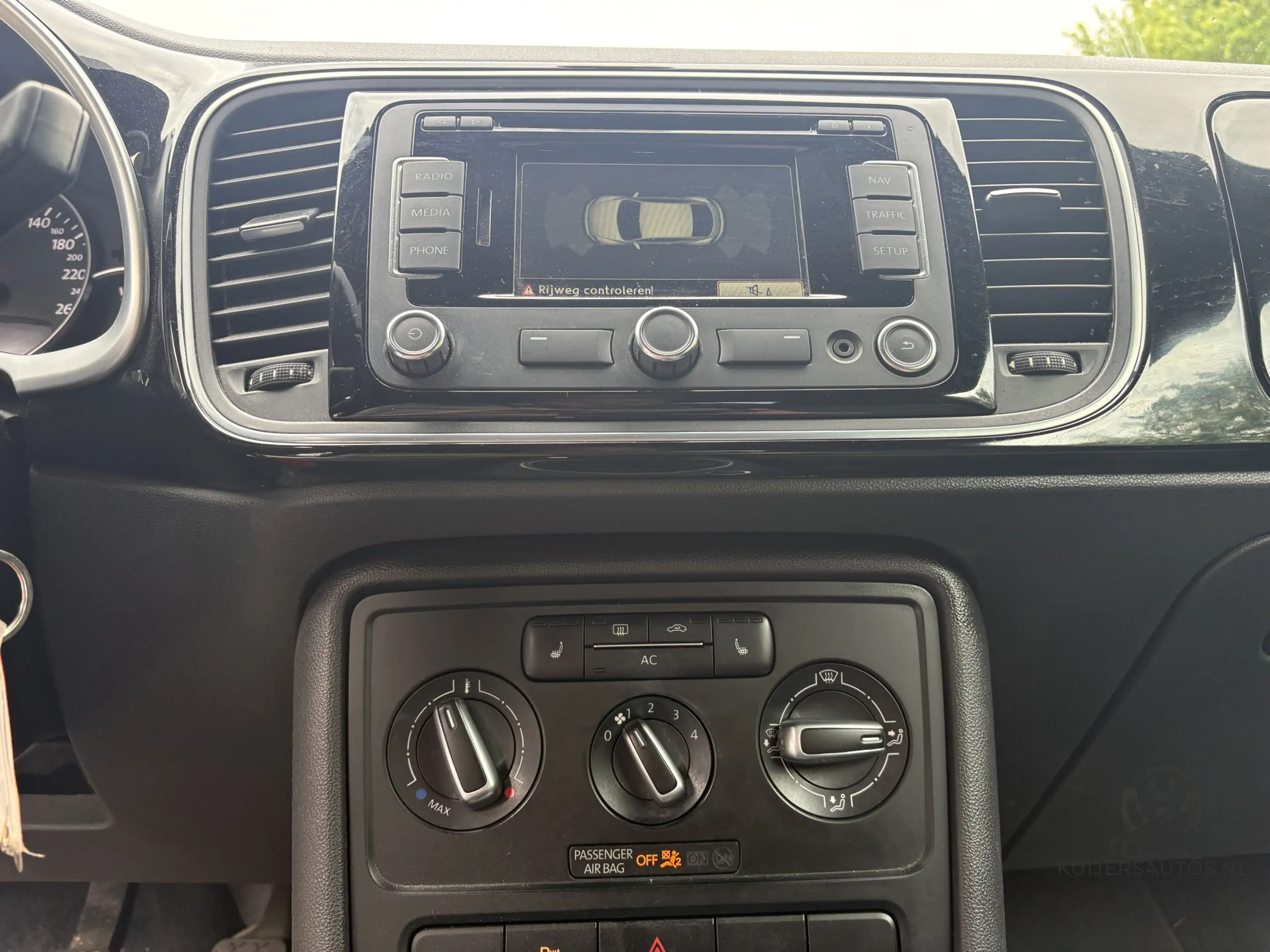 Volkswagen Beetle 1.4 TSI | PDC |18'' LMV | CRUISE | — photo 12