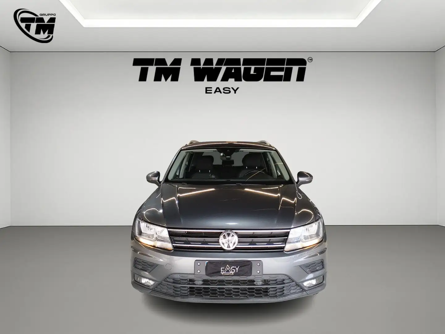 Volkswagen Tiguan 1.6 tdi Business 115cv Gris - 2