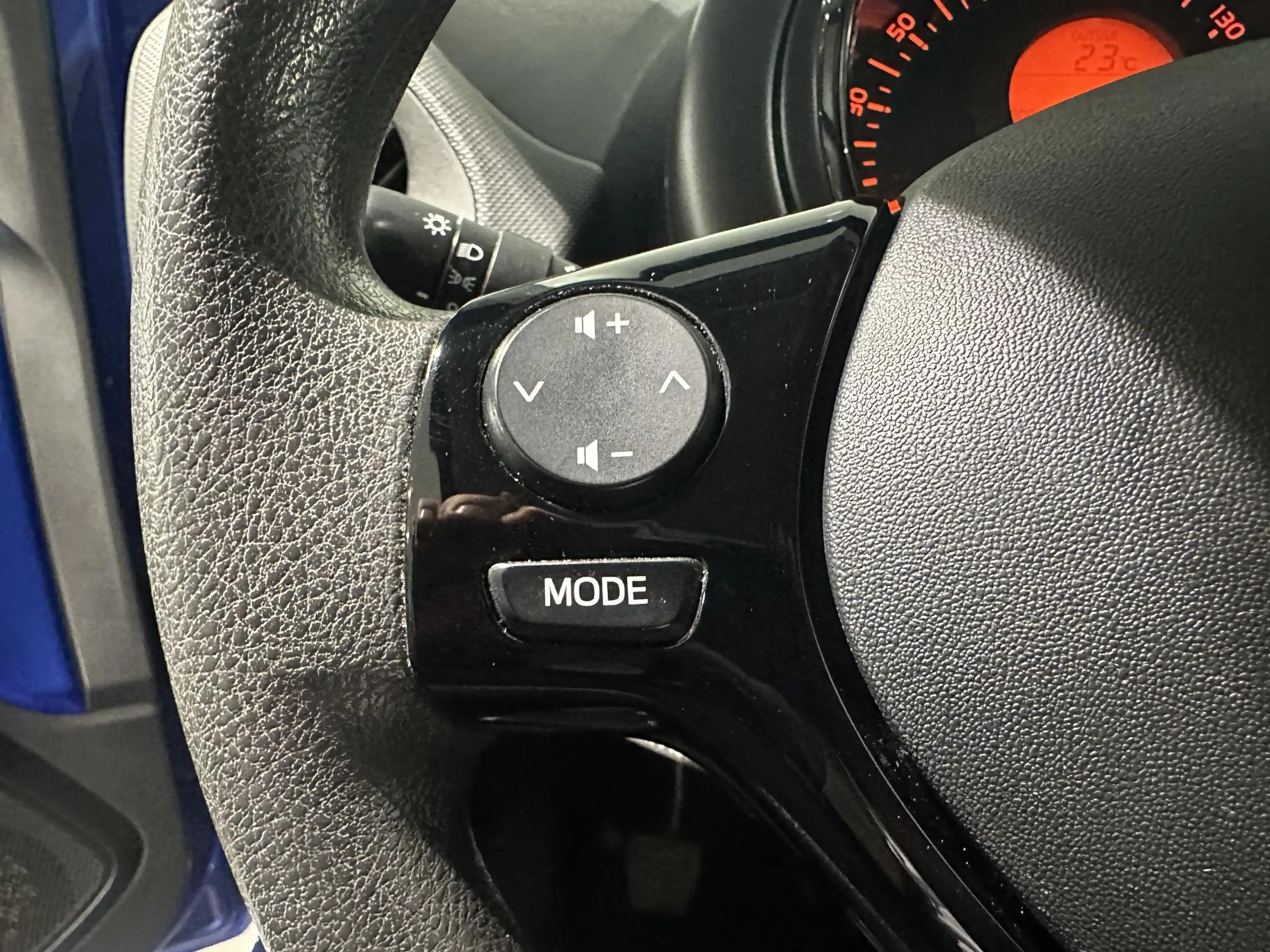 Citroen C1 1.0 VTi Feel — photo 13