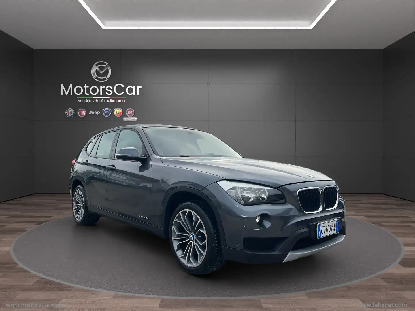 BMW X1 xDrive20d Msport Zwart - 1