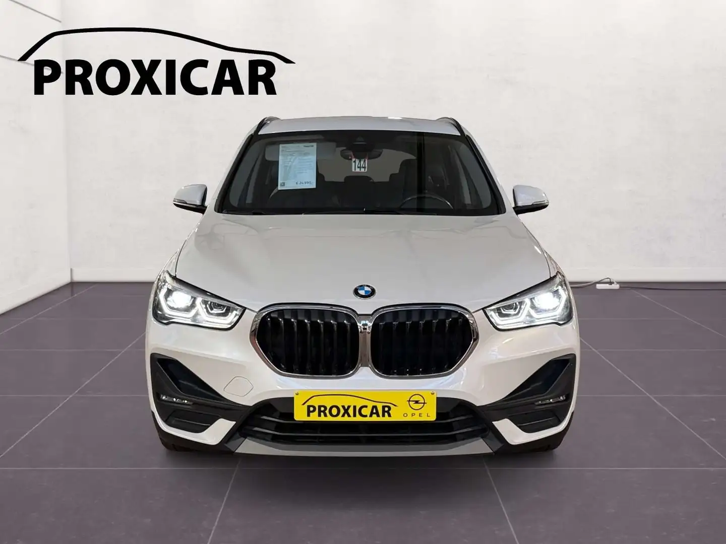 BMW X1 PHEV 1.5iA xDrive25e Automatique Airco*Cruise*GPS Blanc - 2