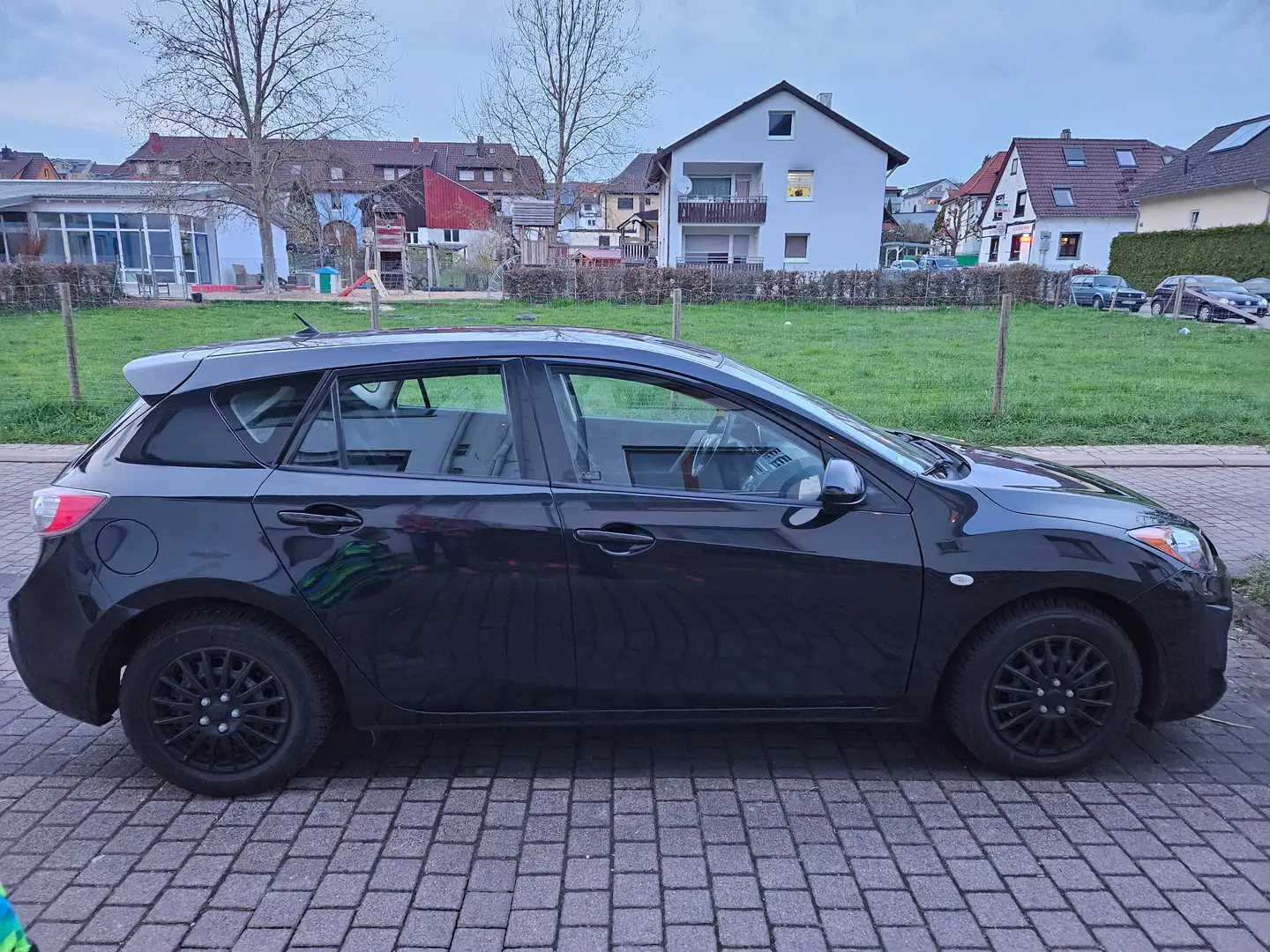 Mazda 3 3 1.6 MZR 90th Anniversary Negro - 1