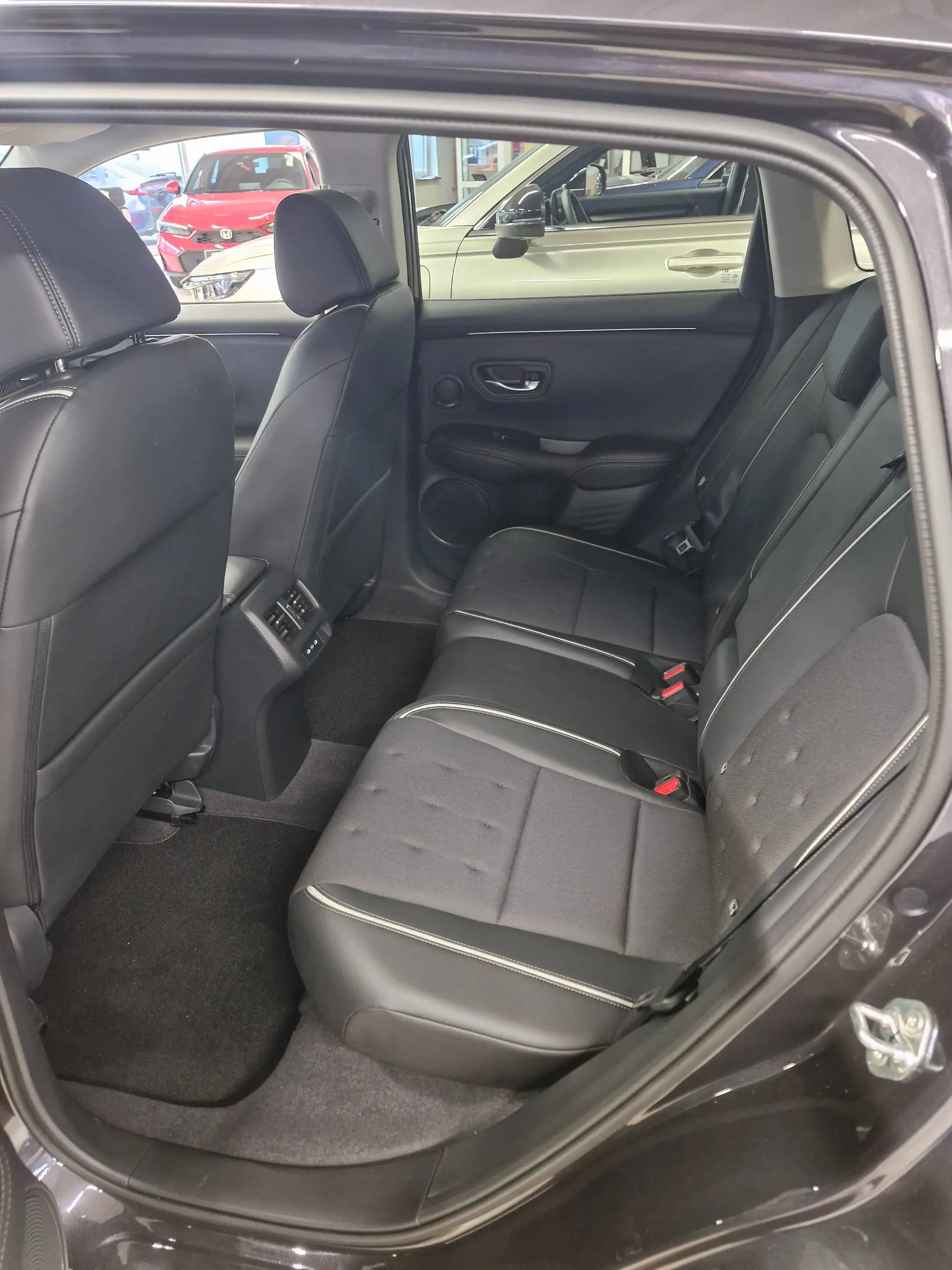 Honda ZR-V 2.0 i-MMD Hybrid Sport — photo 8