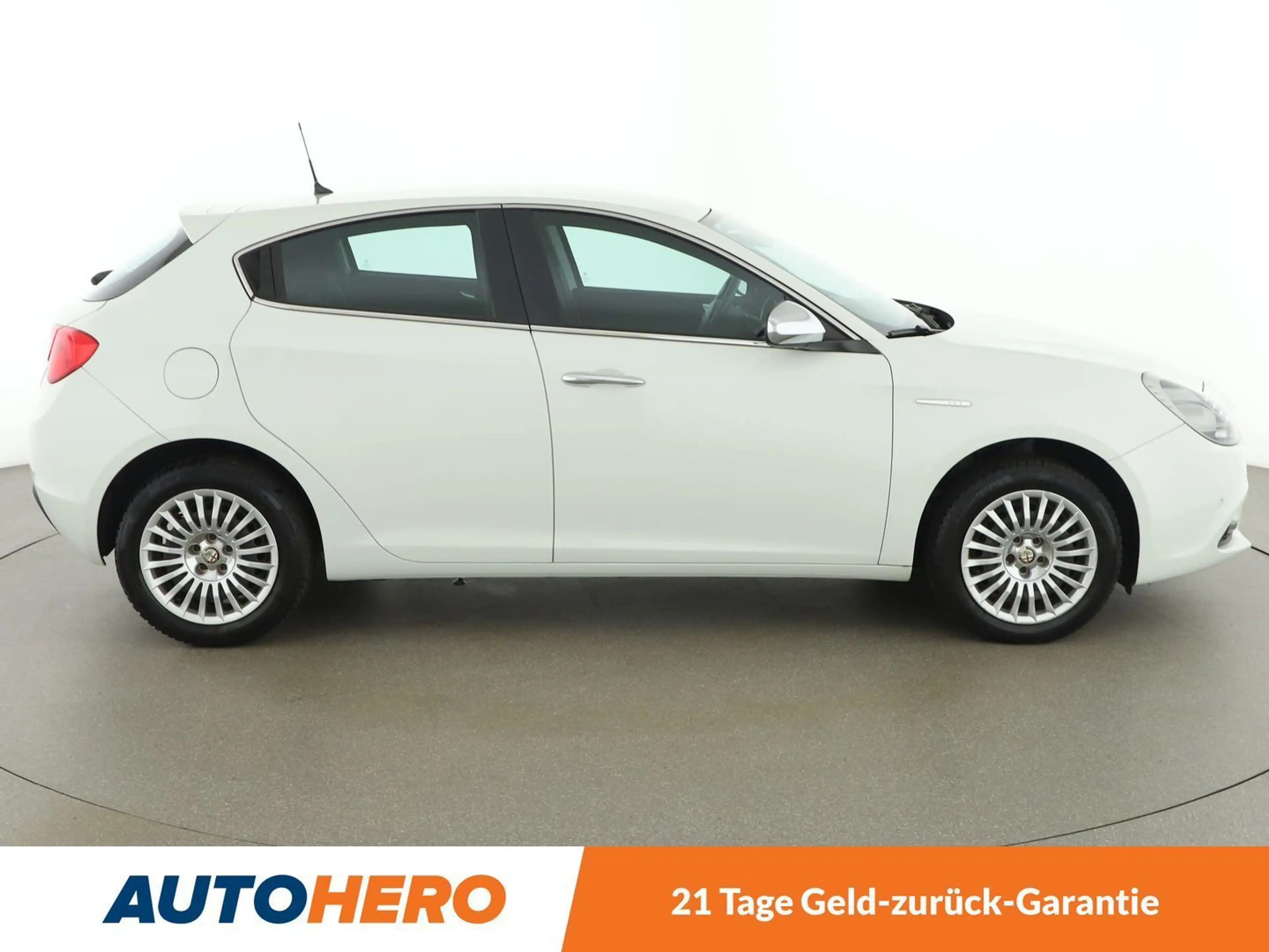 Alfa Romeo Giulietta 1.4 Turbo Distinctive *PDC*TEMPO*BT*KLIMAAUT* — photo 7