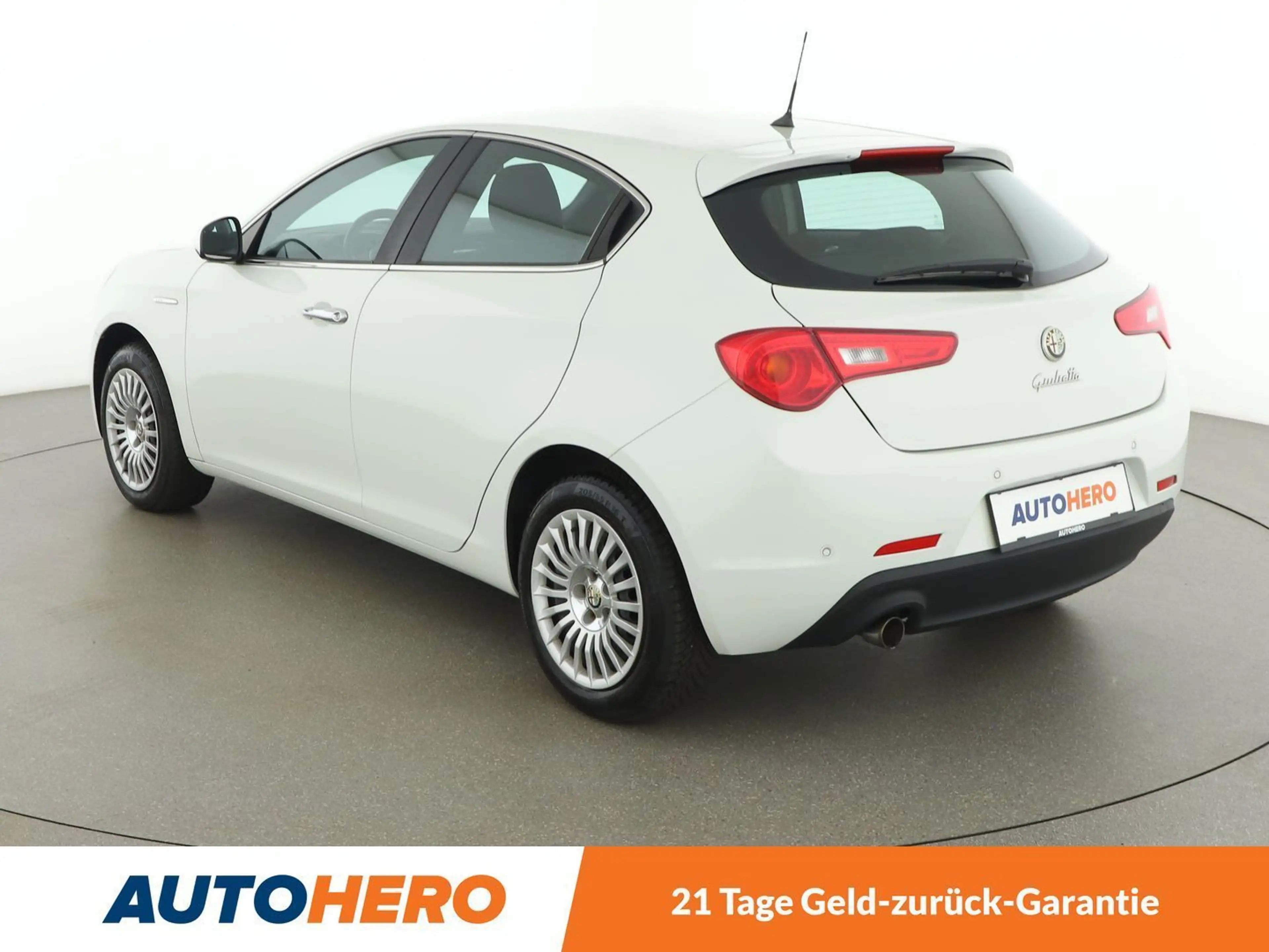 Alfa Romeo Giulietta 1.4 Turbo Distinctive *PDC*TEMPO*BT*KLIMAAUT* — photo 4