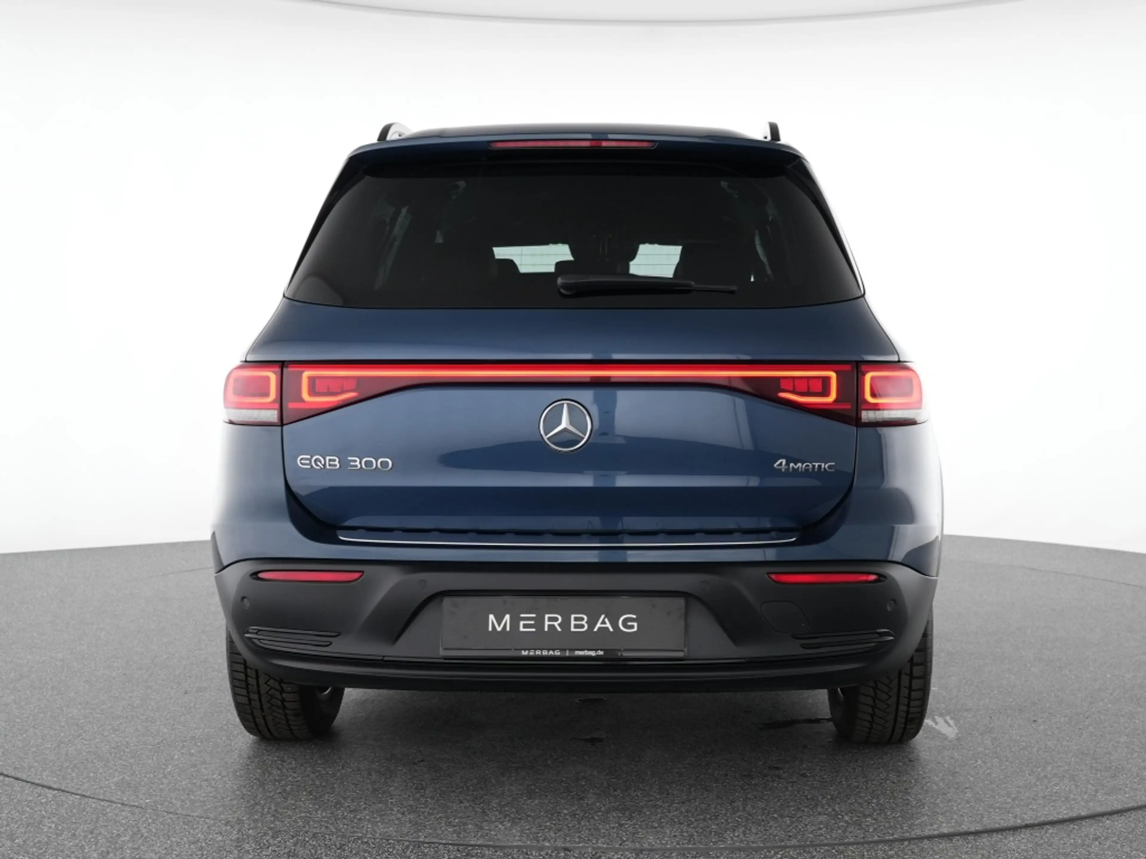 Mercedes-Benz EQB 300 4MATIC 360 ACC AUT HUD Kam. KeyLess LED — photo 4