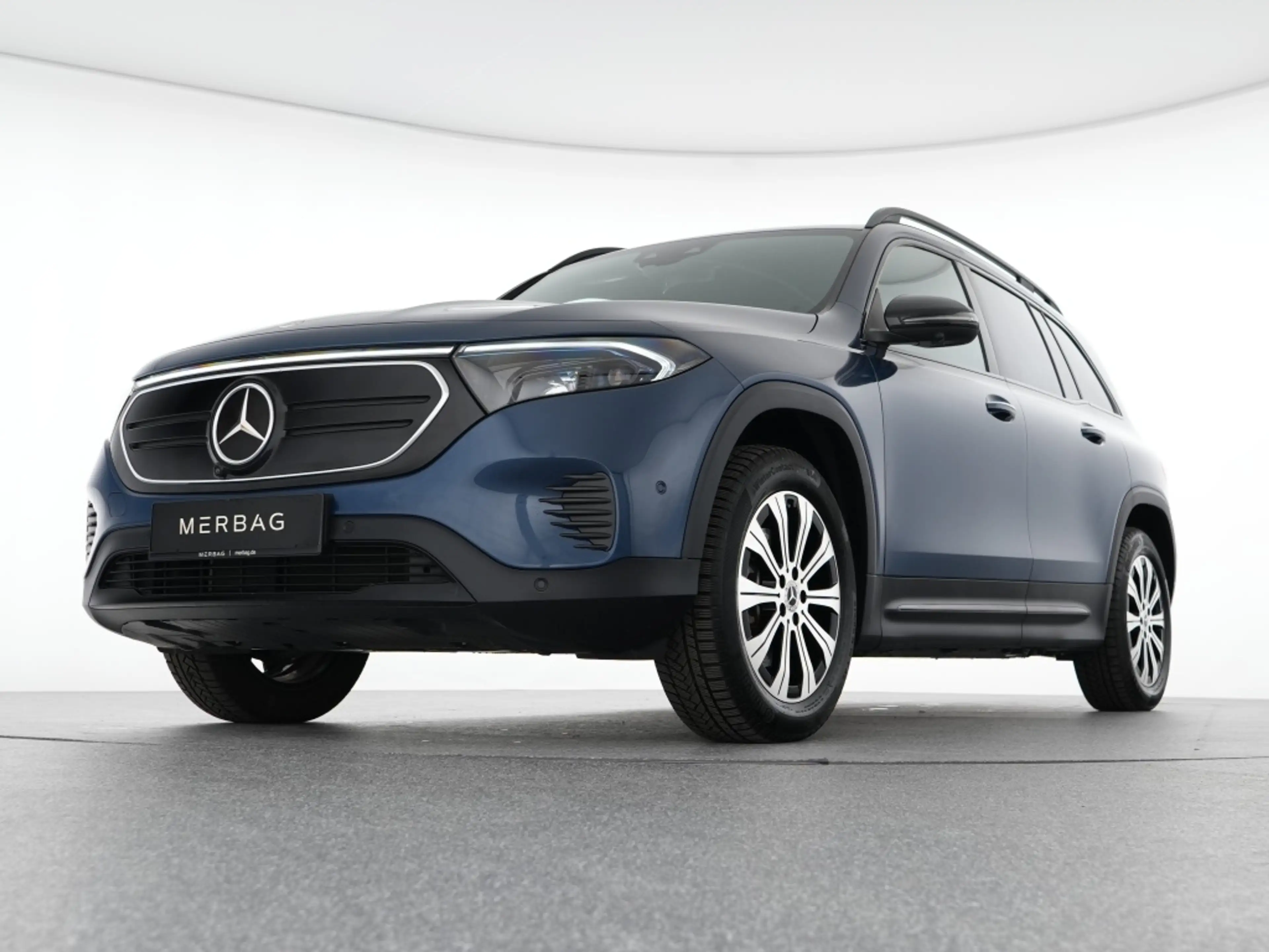 Mercedes-Benz EQB 300 4MATIC 360 ACC AUT HUD Kam. KeyLess LED — photo 8