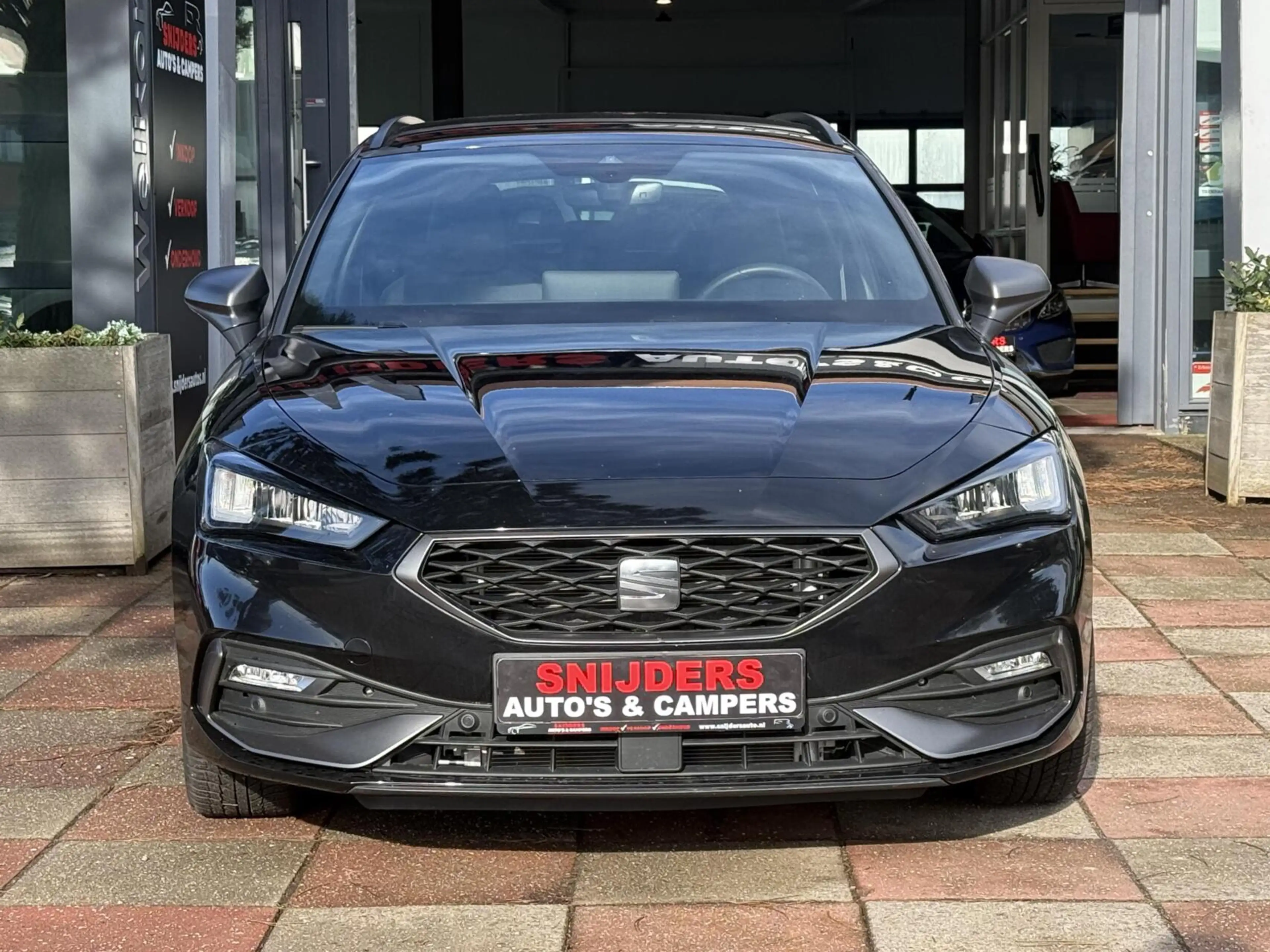 SEAT Leon e-Hybrid Sportstourer 1.5 TSI FR Business — photo 11