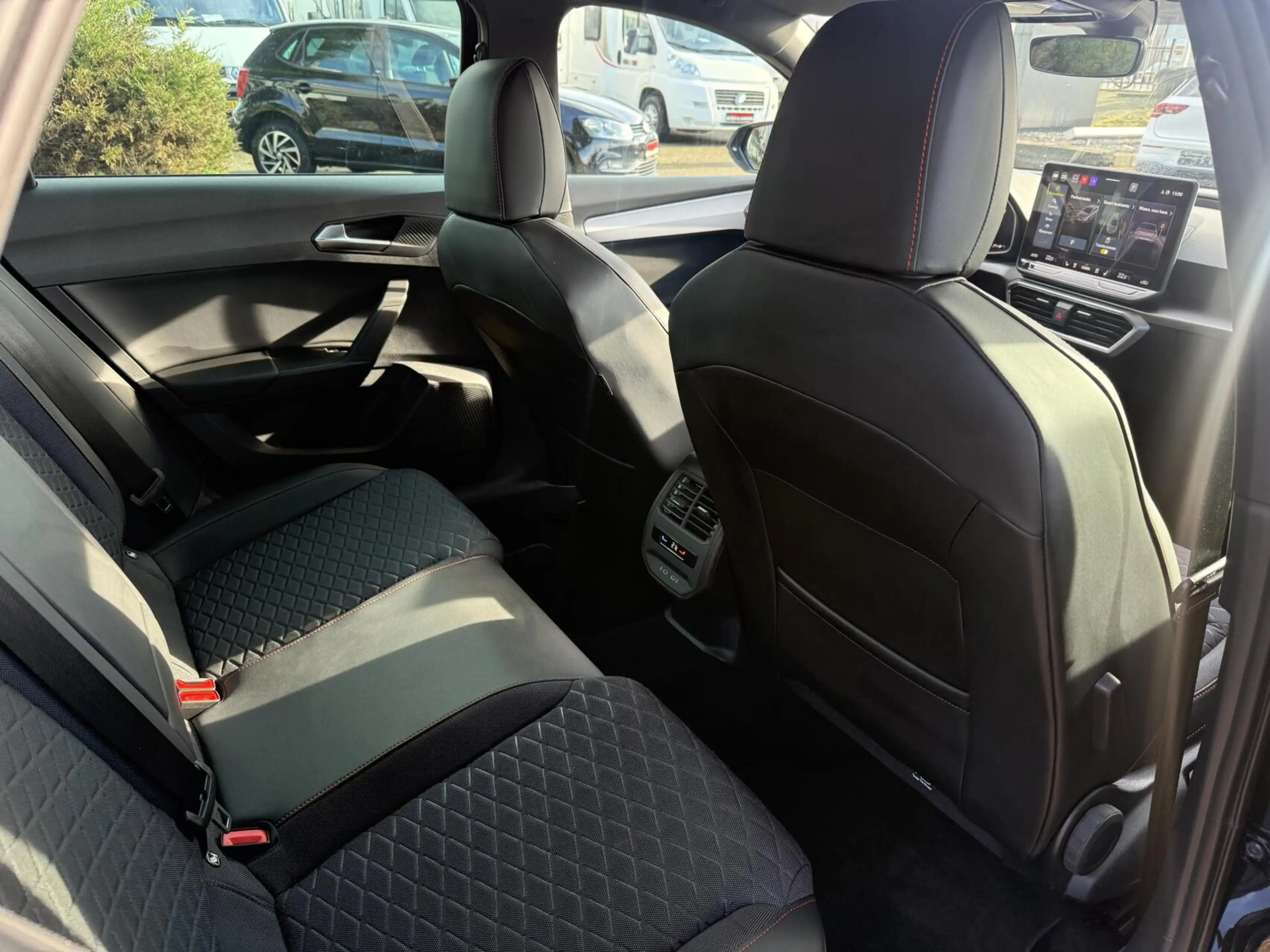 SEAT Leon e-Hybrid Sportstourer 1.5 TSI FR Business — photo 7