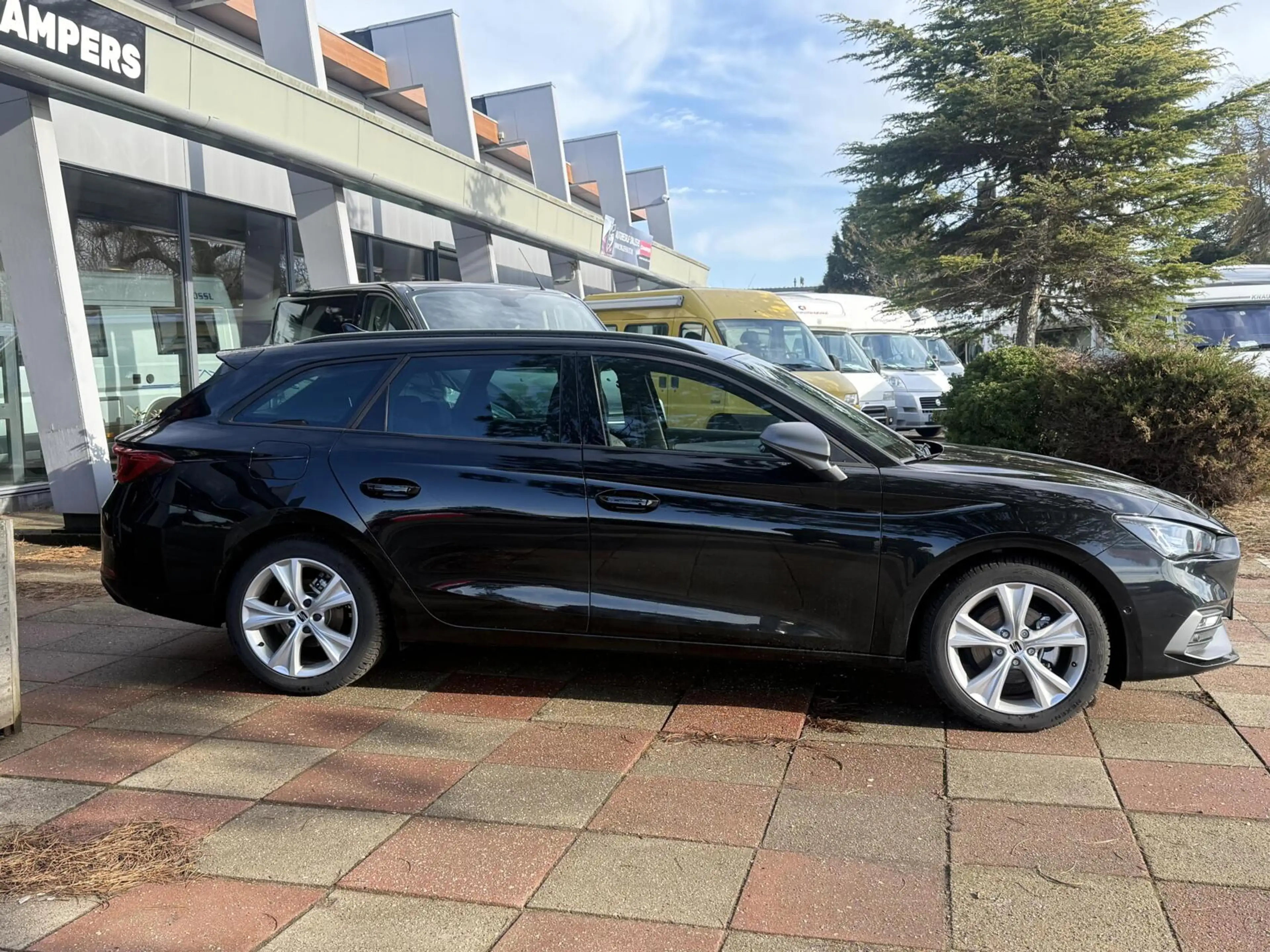 SEAT Leon e-Hybrid Sportstourer 1.5 TSI FR Business — photo 12