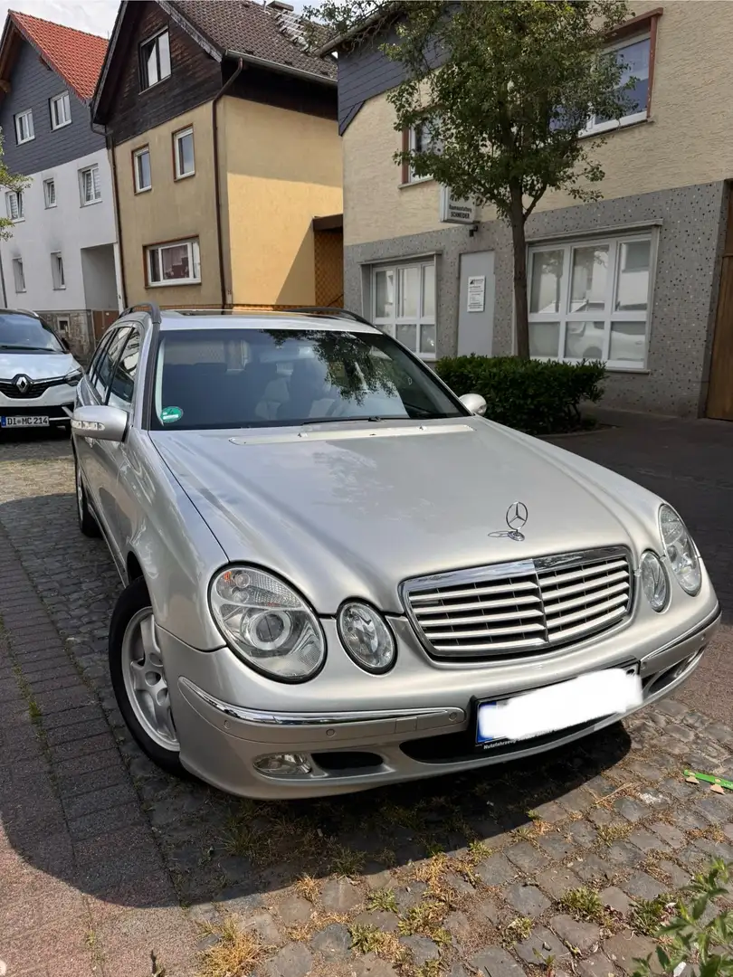 Mercedes-Benz E 240 T 4Matic Elegance - 1