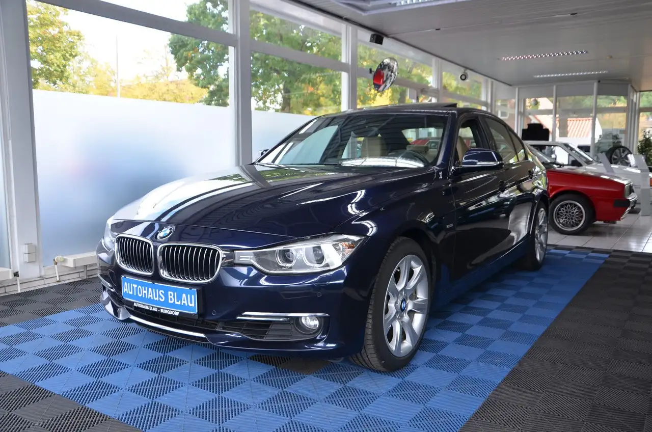 BMW 335 i Limousine Luxury Line *LEDER*NAVI*GSD*2.HD! — photo 1 of 27