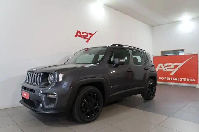 Jeep Renegade view 12