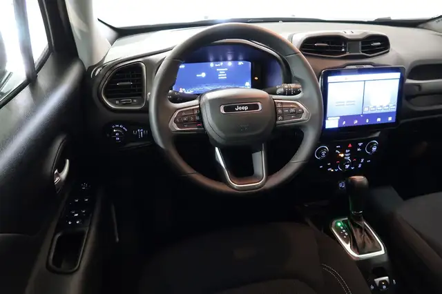 Jeep Renegade view 15