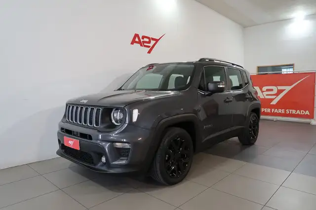 Jeep Renegade view 10