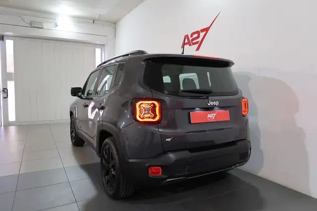 Jeep Renegade view 7