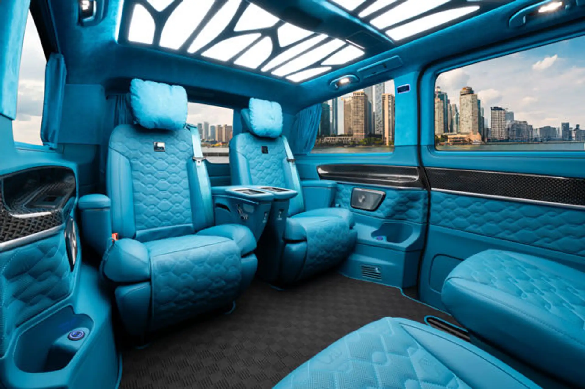 벤츠 V-Class V 300 2024 회색 사진 7