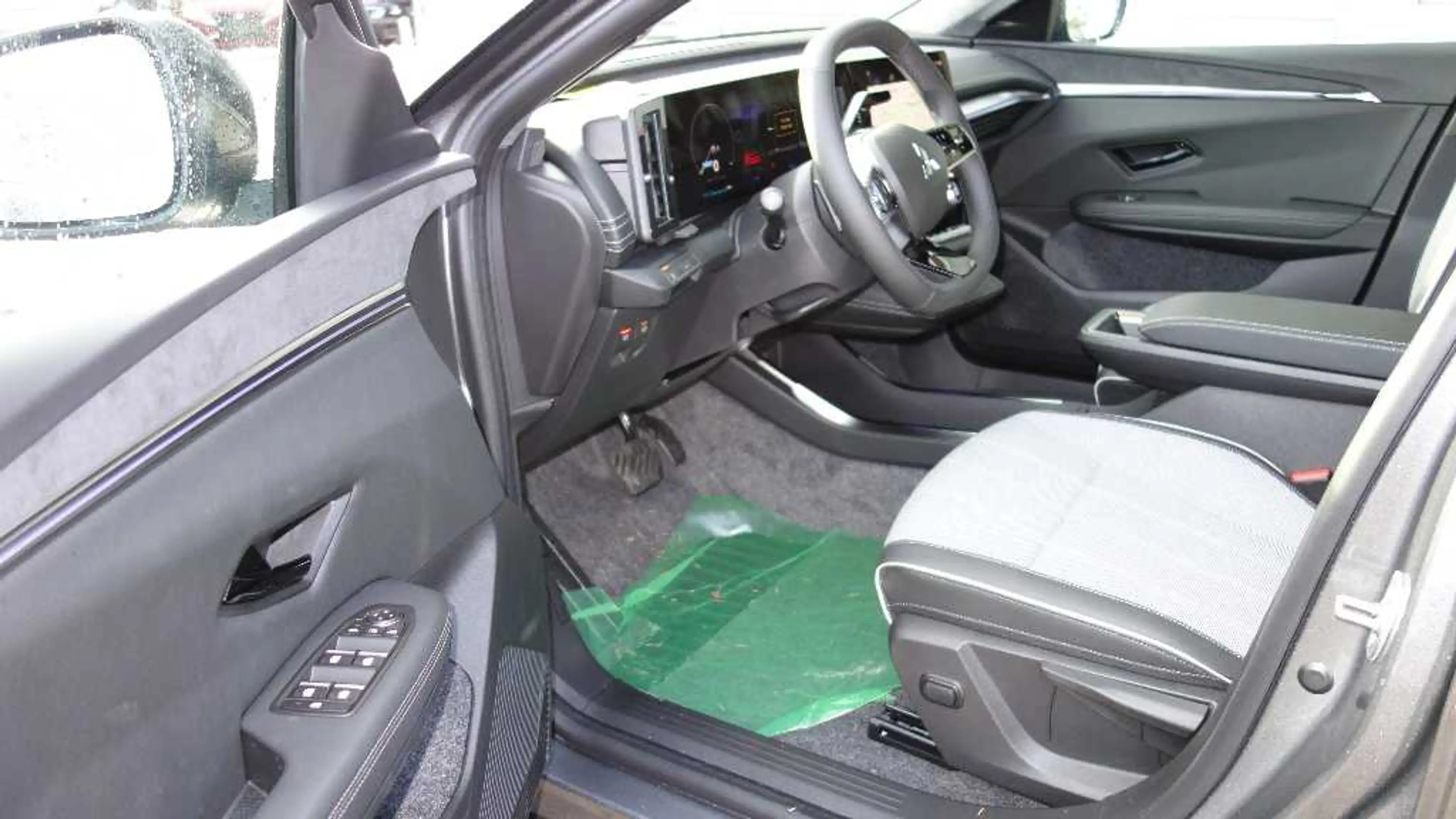 Mitsubishi Eclipse Cross Diamant PLUS 87 kWh AKTION — photo 14